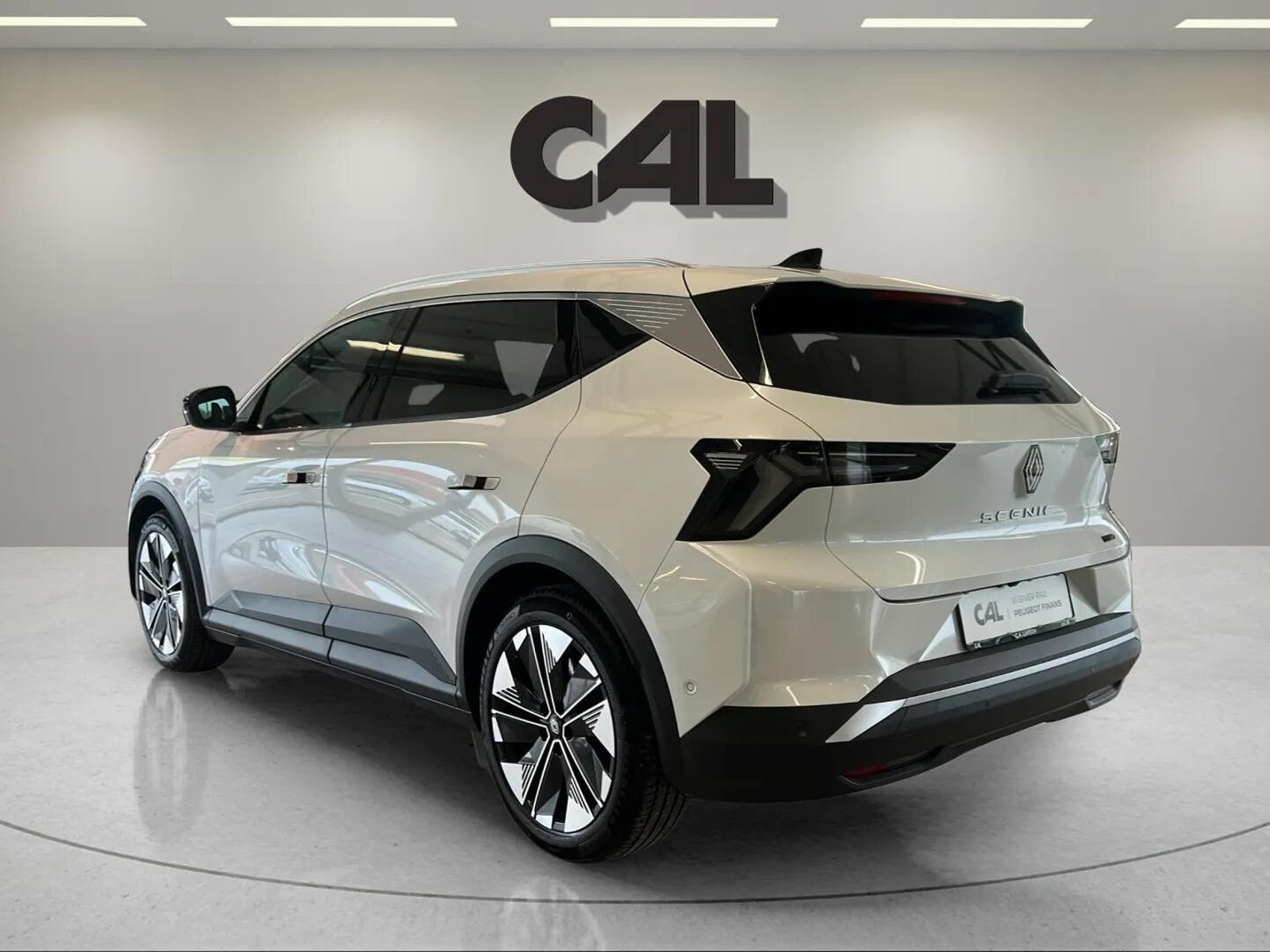 Renault Scenic E-Tech High Range 87 kWh, 218hp, 2025