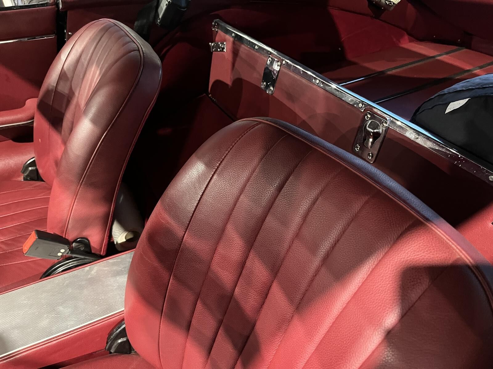 Jaguar E-Type 3.8 XK Manual, 4-trins, 269ps, 1964