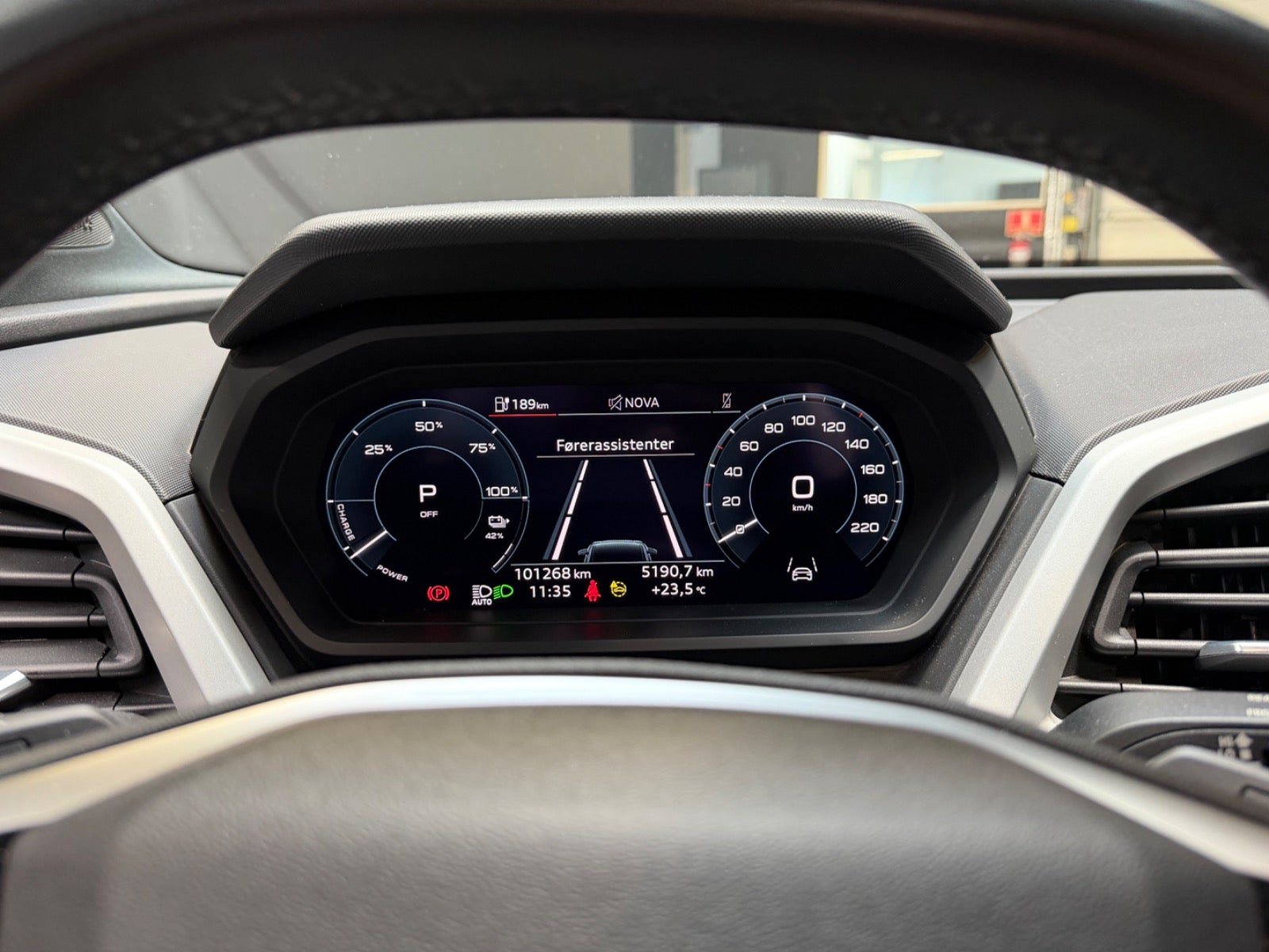 Audi Q4 40 e-tron, 204ps, 2022