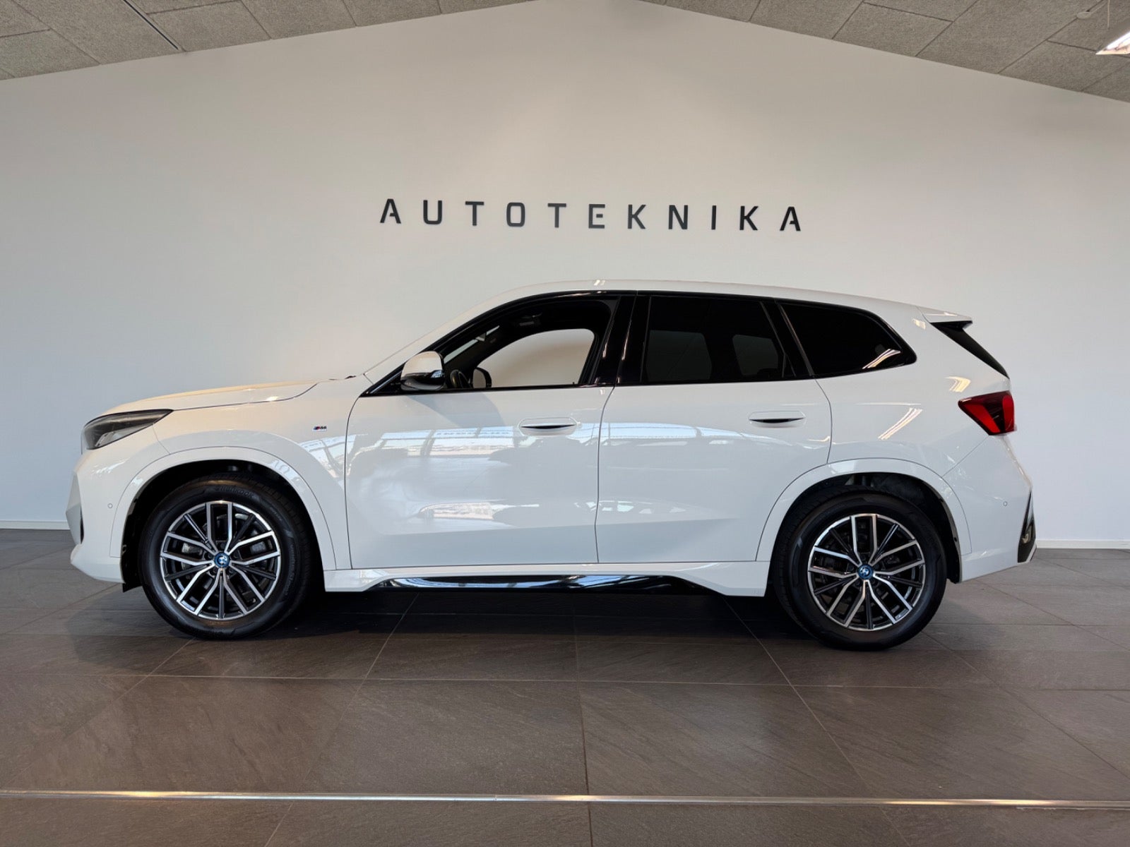 BMW iX1 xDrive30 M-Sport