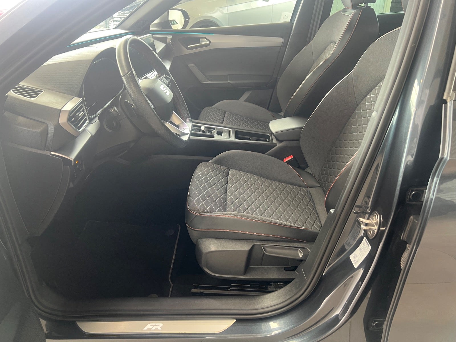 SEAT Leon e-Hybrid DSG Sequential, 6-trins, 204ps, 2021