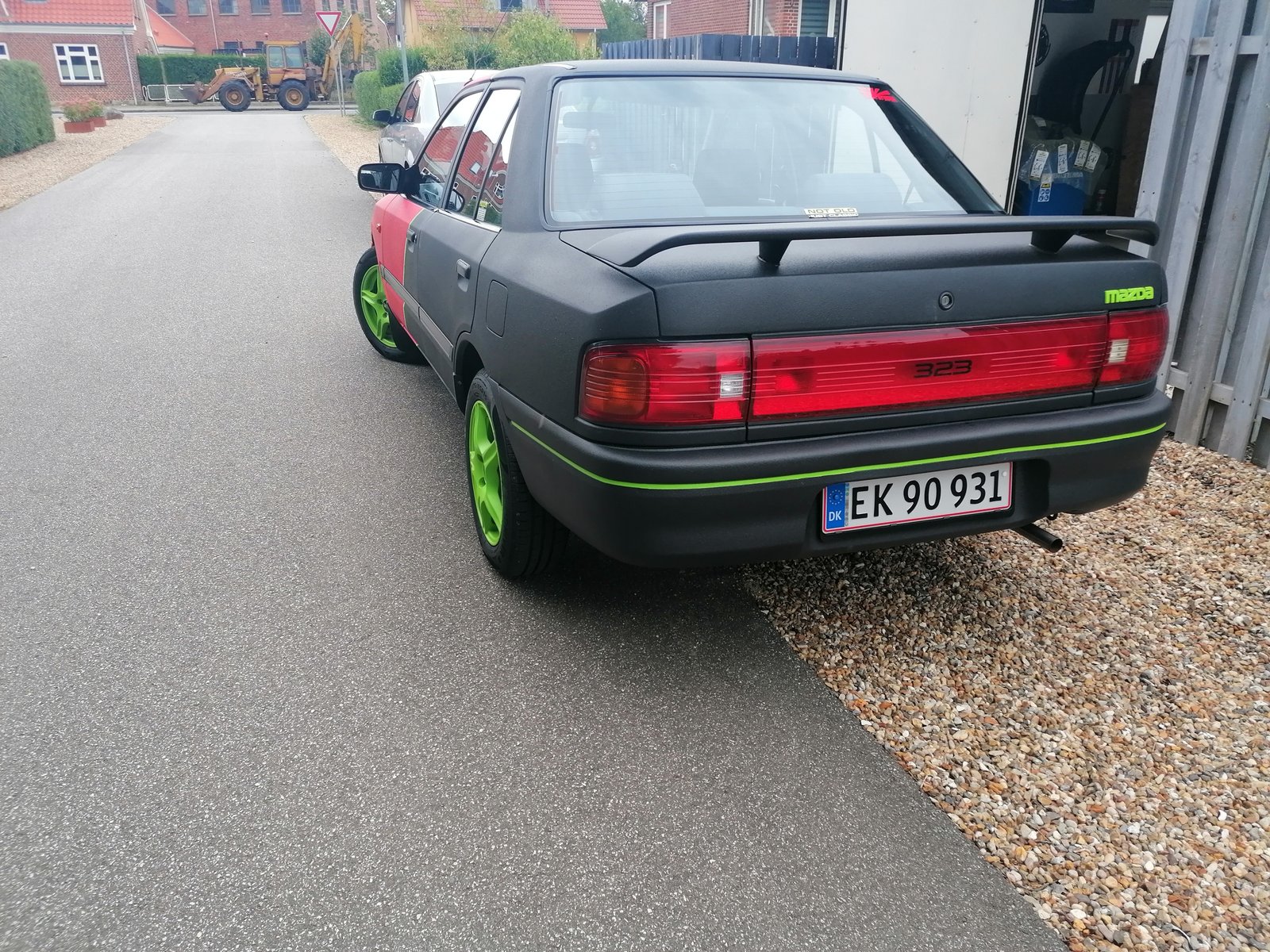 Mazda 323 C 1.3 Manual, 5-trins, 73ps, 1994