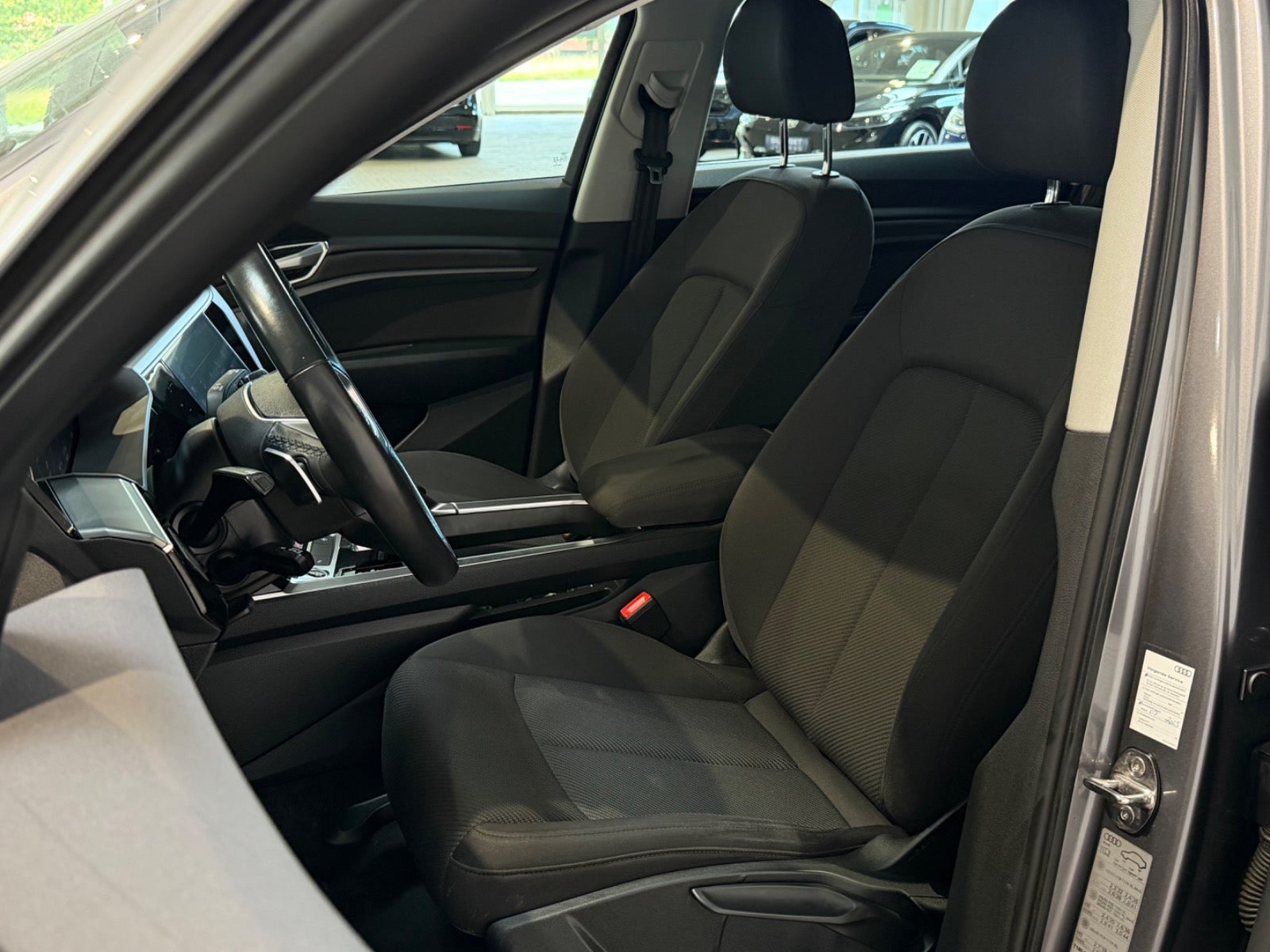 Audi e-tron 50 quattro, 313ps, 2021