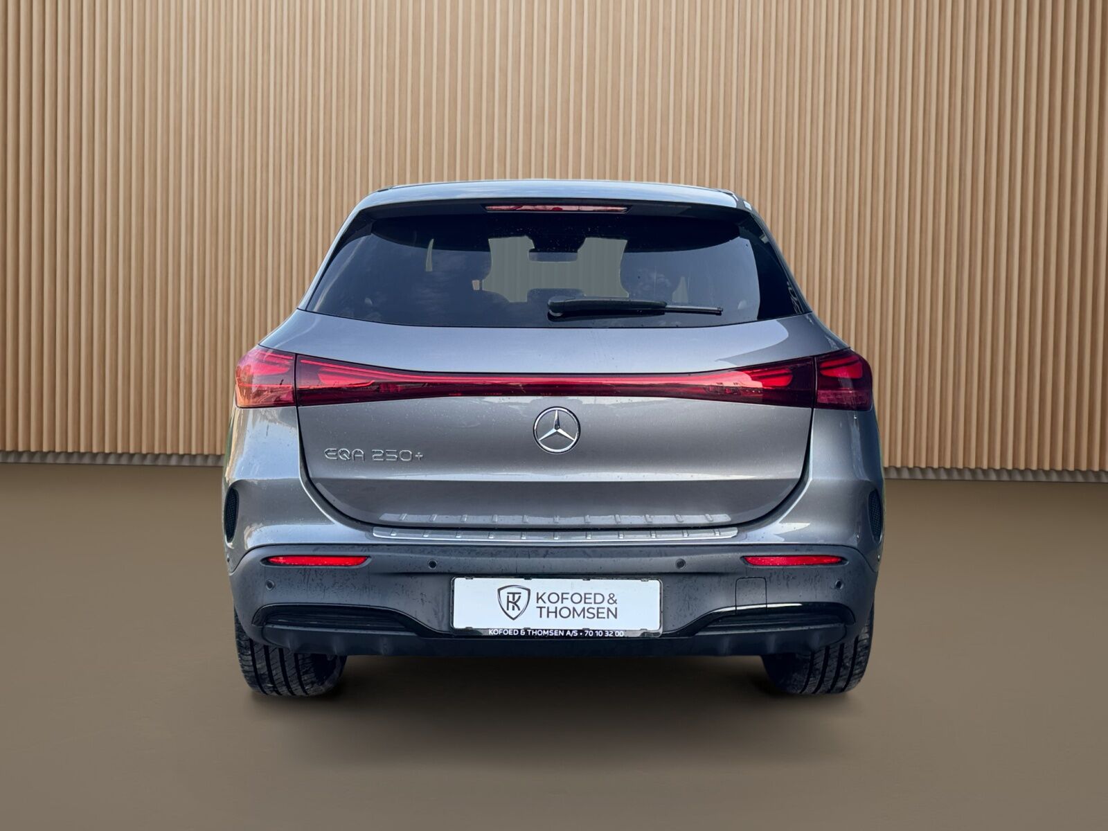 Mercedes-Benz EQA 250+, 190ps, 2025