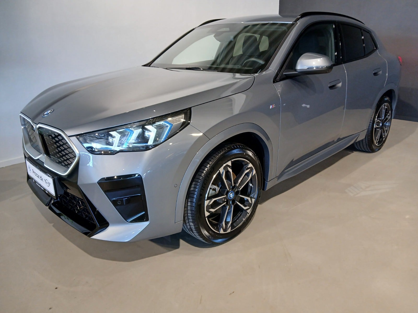 Brugt BMW iX2 eDrive20 Fully Charged M-Sport til salg