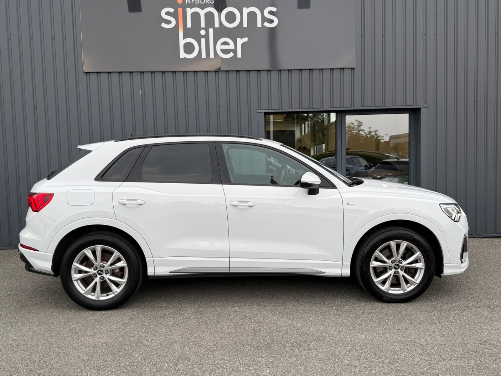 Audi Q3 45 TFSI e S Tronic, 245hp, 2021