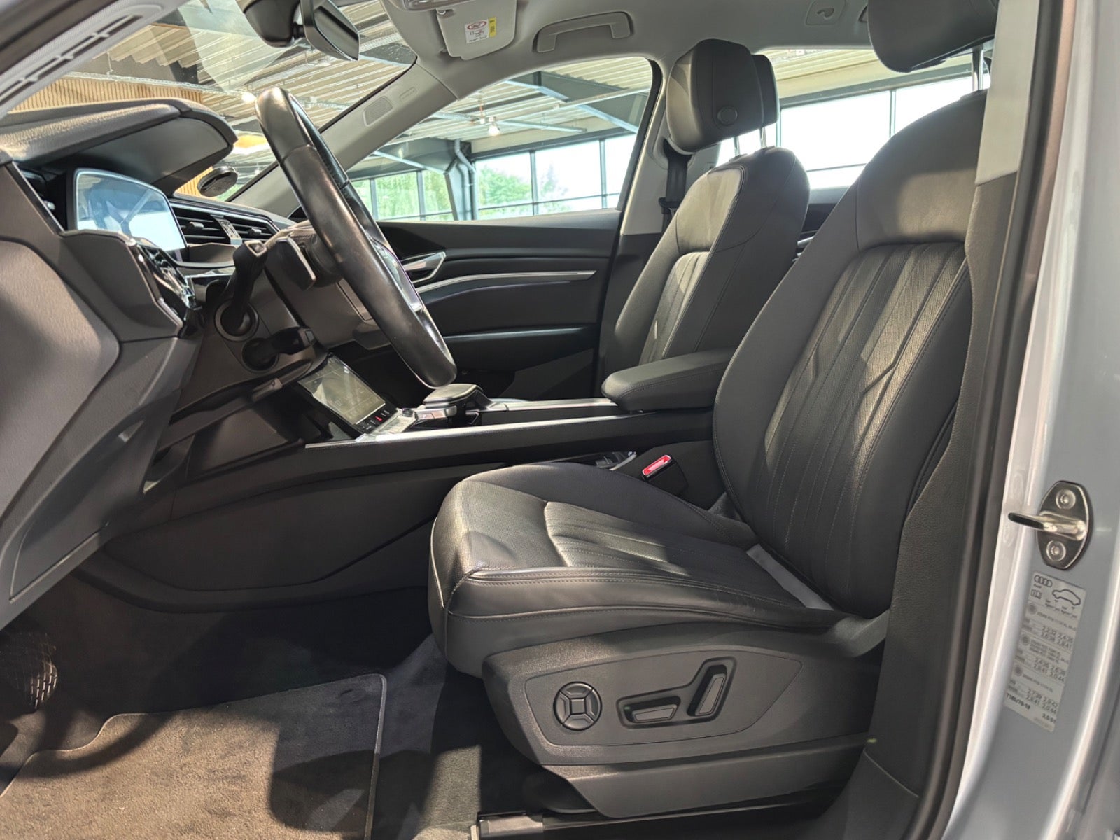 Audi e-tron 55 quattro, 408ps, 2020