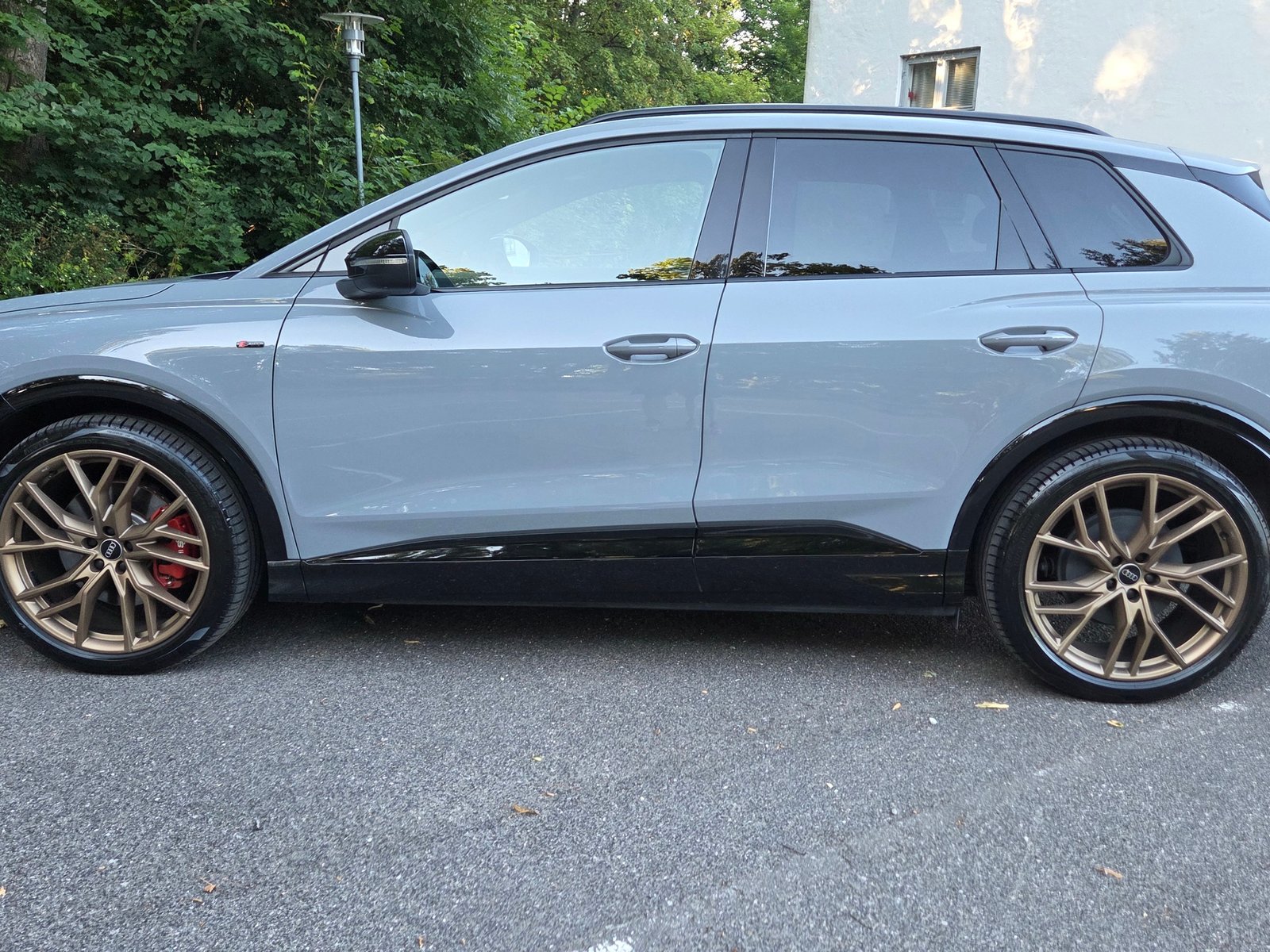 Audi Q4 45 e-tron, 286ps, 2025
