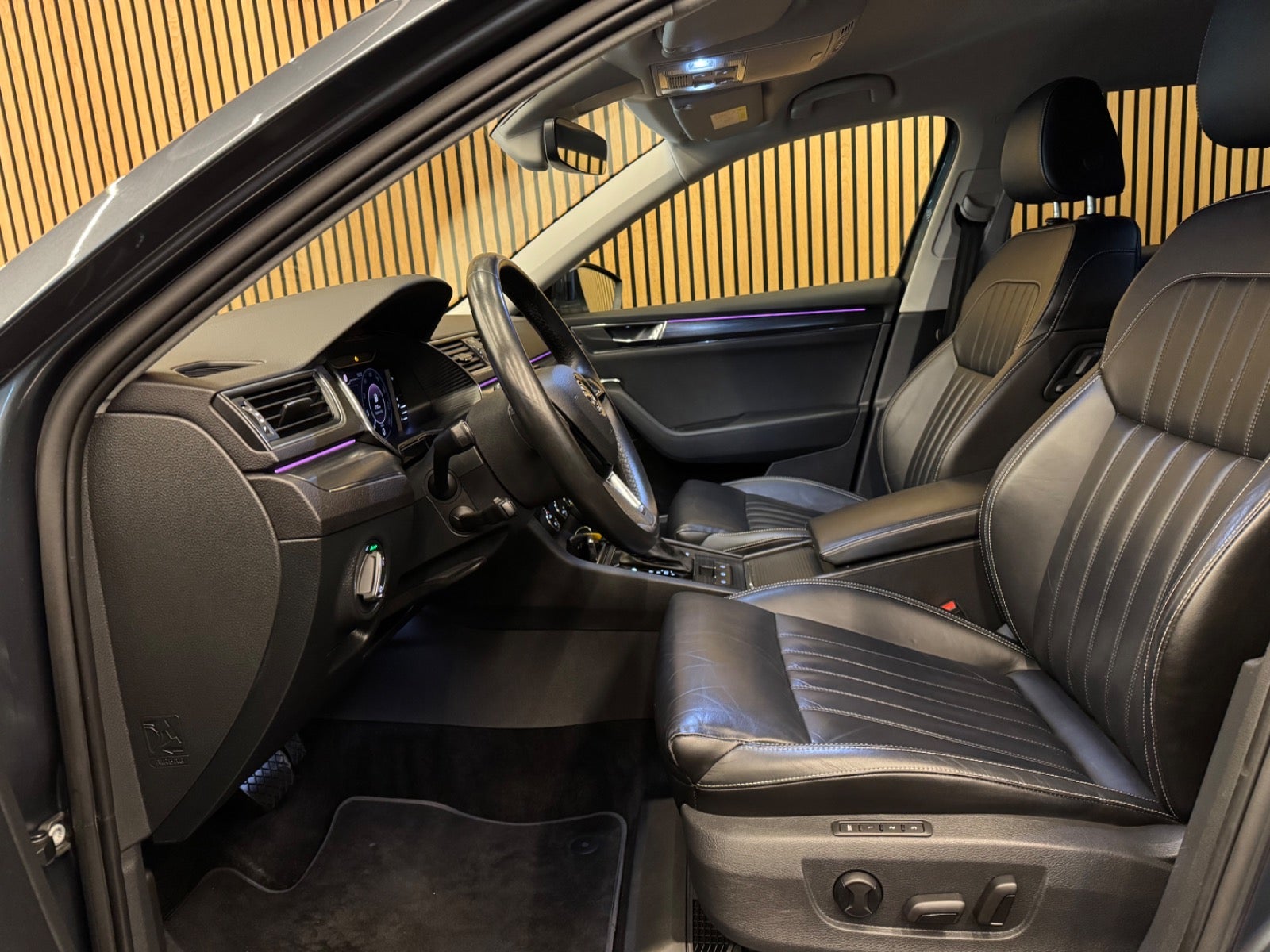 Škoda Superb Combi 1.5 TSI ACT DSG Sequential, 7-trins, 150ps, 2020