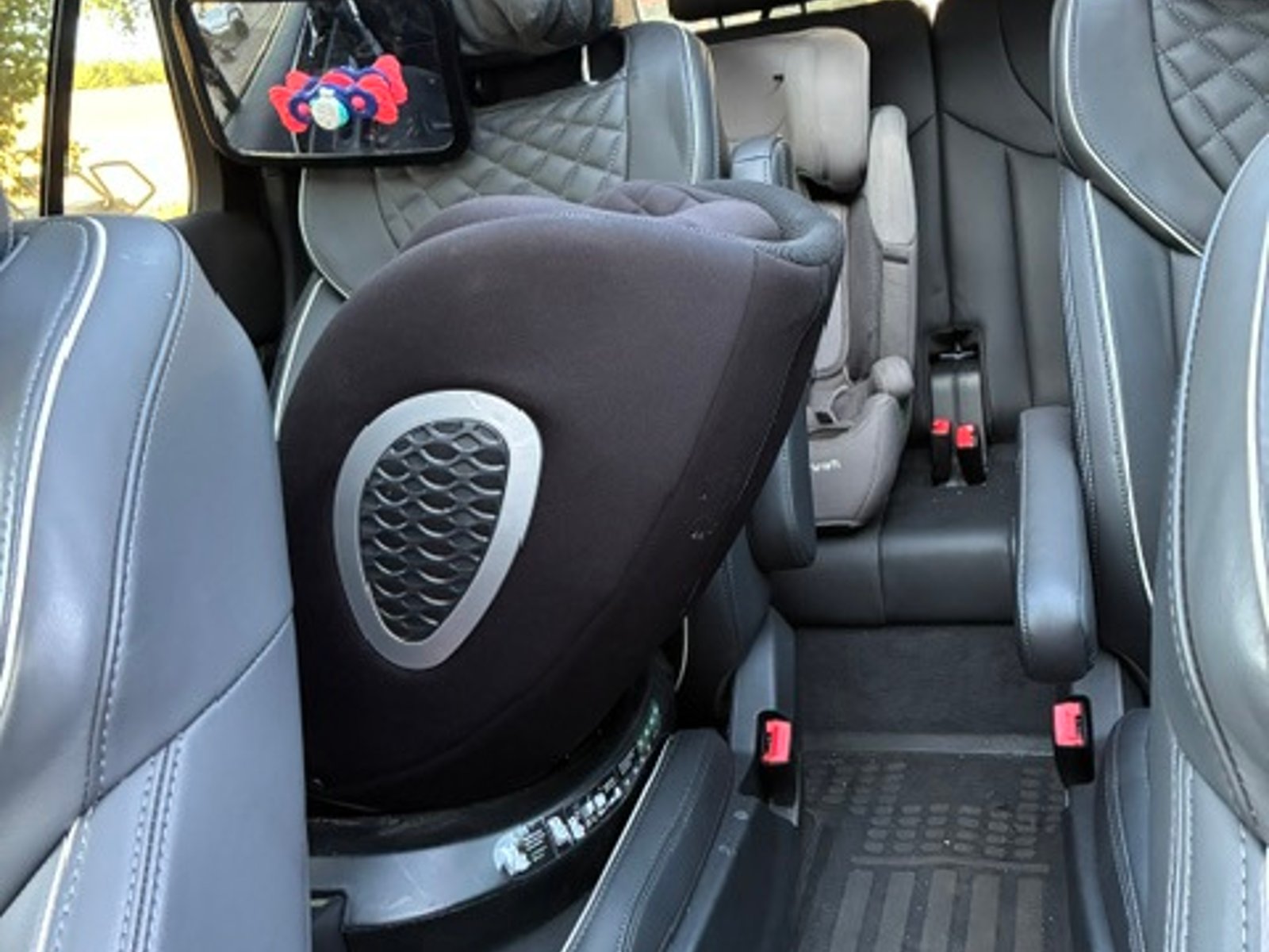 Hongqi E-HS9 Exclusive Long Range 120 kWh AWD, 551ps, 2025