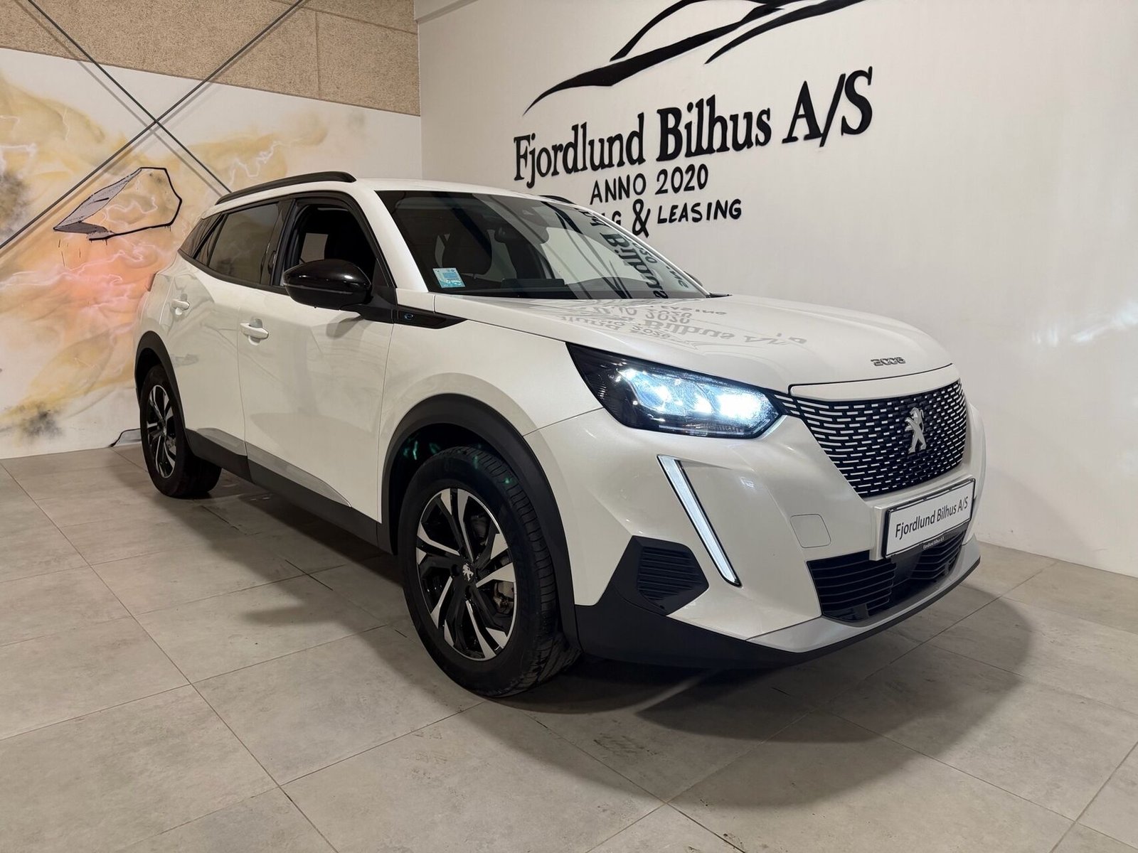 Peugeot e-2008, 136ps, 2022