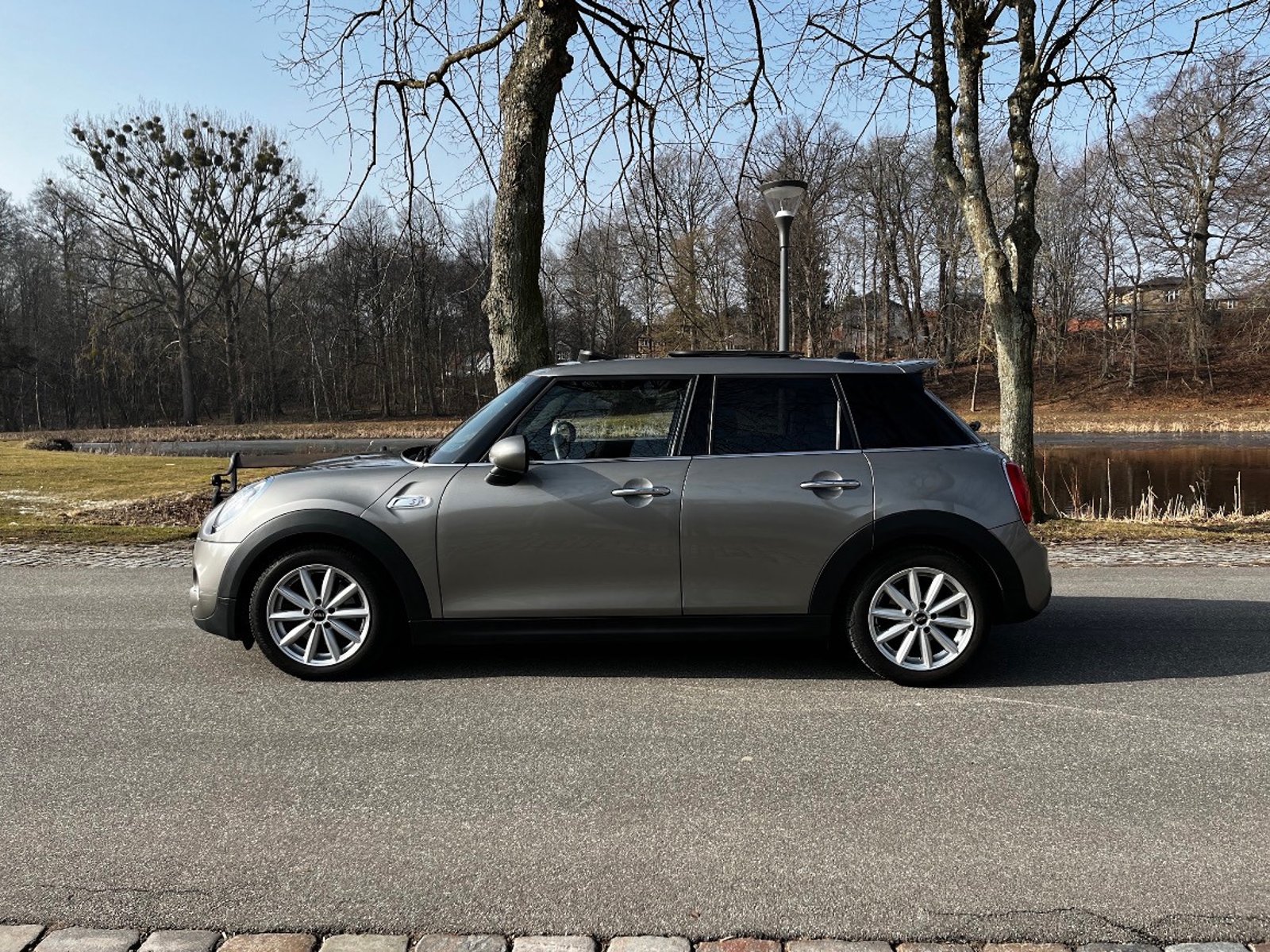 MINI Cooper S 5-door Automatic, 6-trins, 192ps, 2016