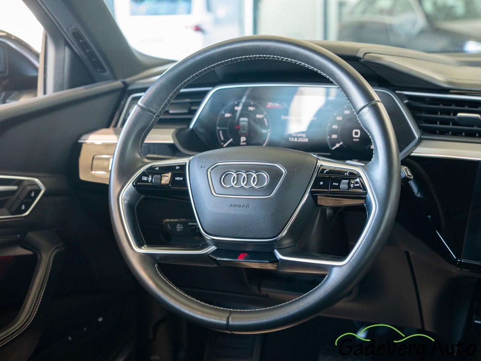 Audi e-tron 55 quattro, 408ps, 2020
