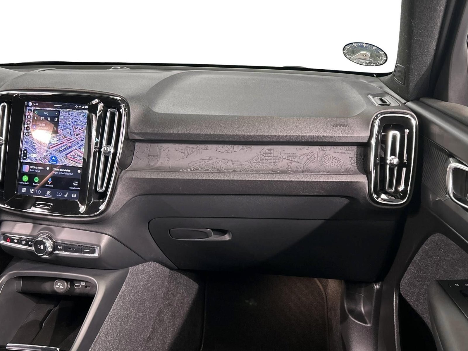 Volvo XC40 Recharge, 231ps, 2023