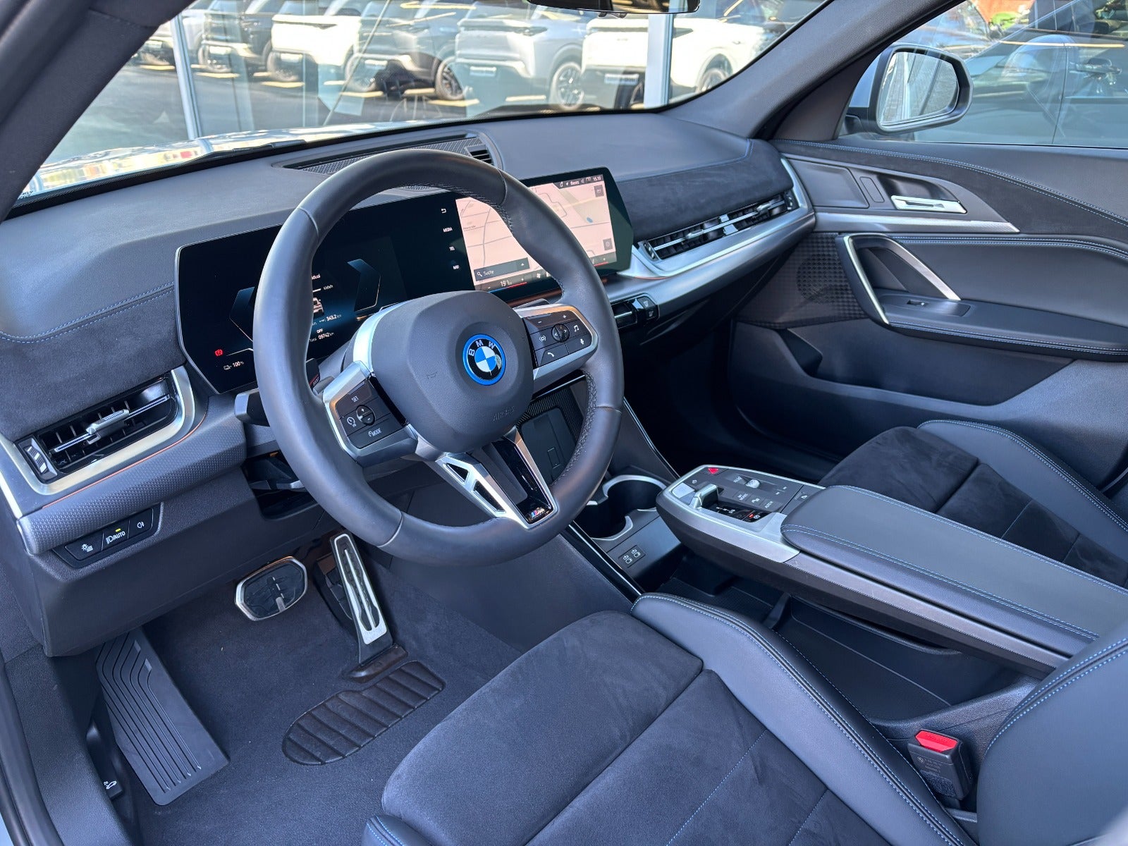 BMW iX2 eDrive20, 204ps, 2026