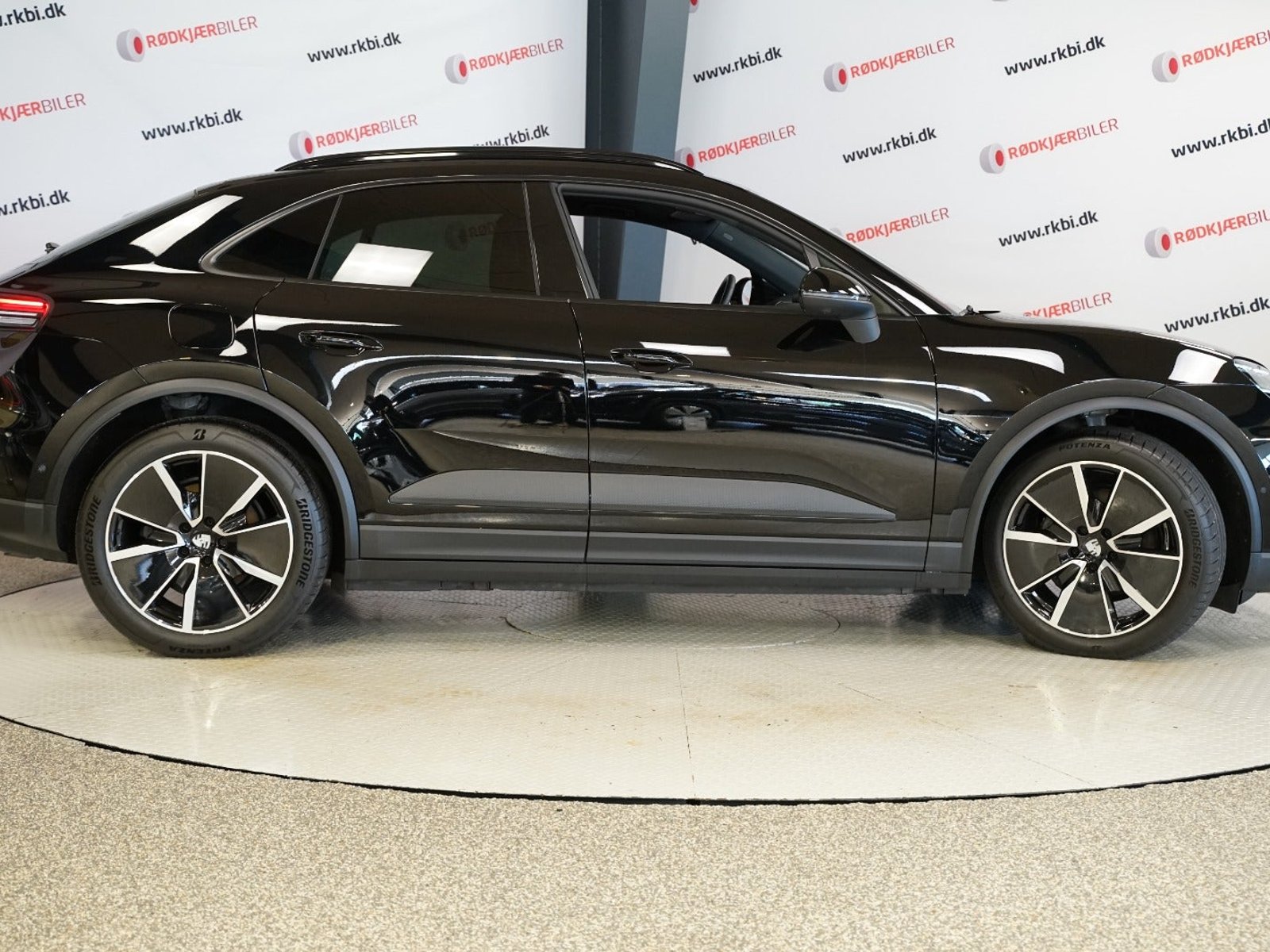Porsche Macan 4, 388hp, 2024