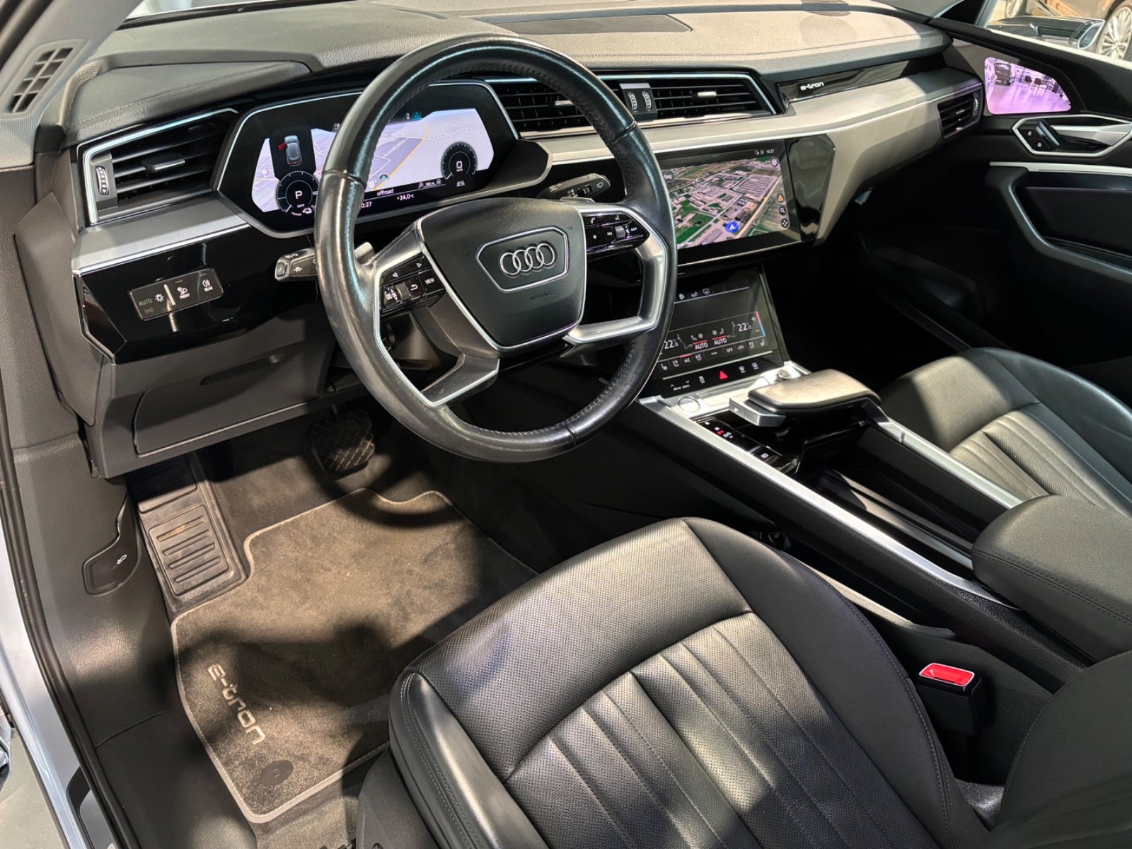 Audi e-tron 55 quattro, 408ps, 2020