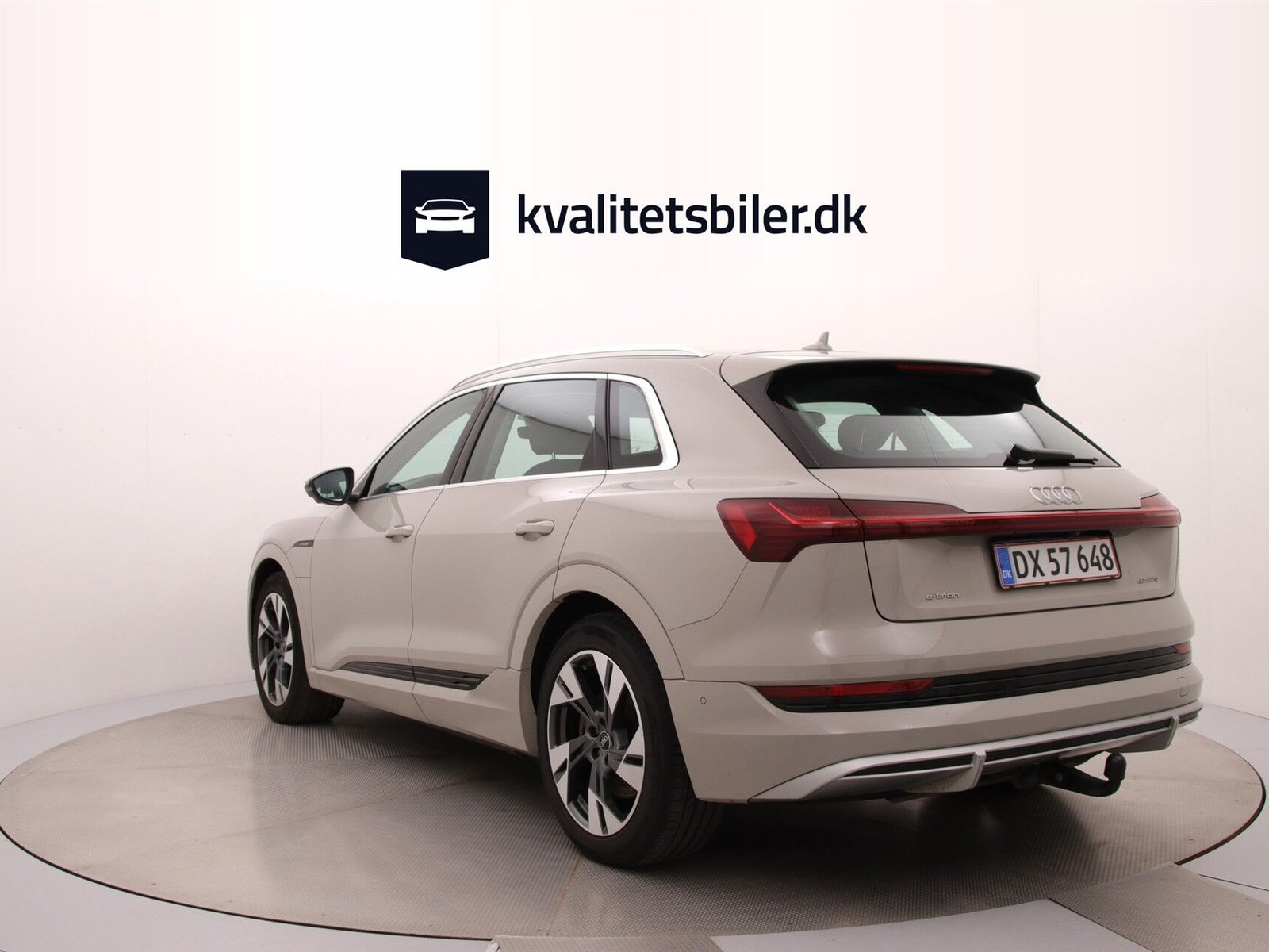 Audi e-tron 50 quattro, 313hp, 2021