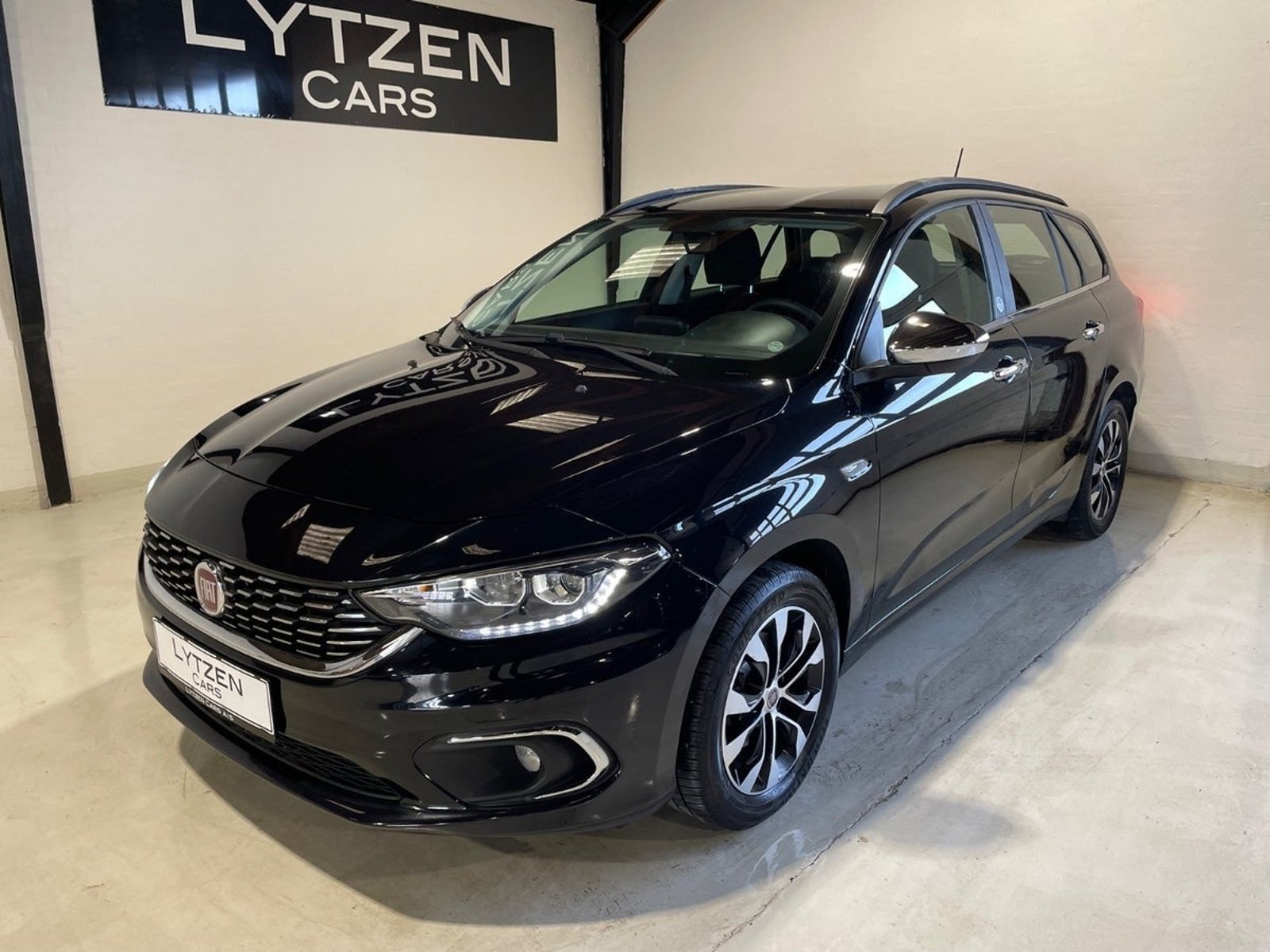 Fiat Tipo 1.6 Multijet  DDCT, 6-trins, 120ps, 2018