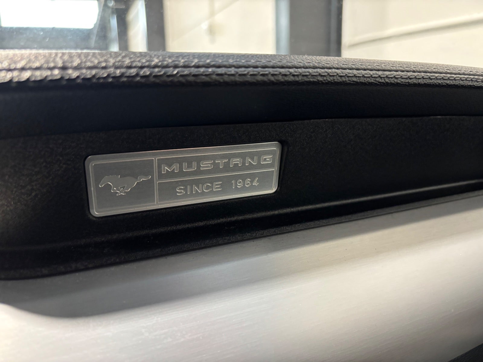Ford Mustang Manuell, 6-trinn, 317hk, 2016