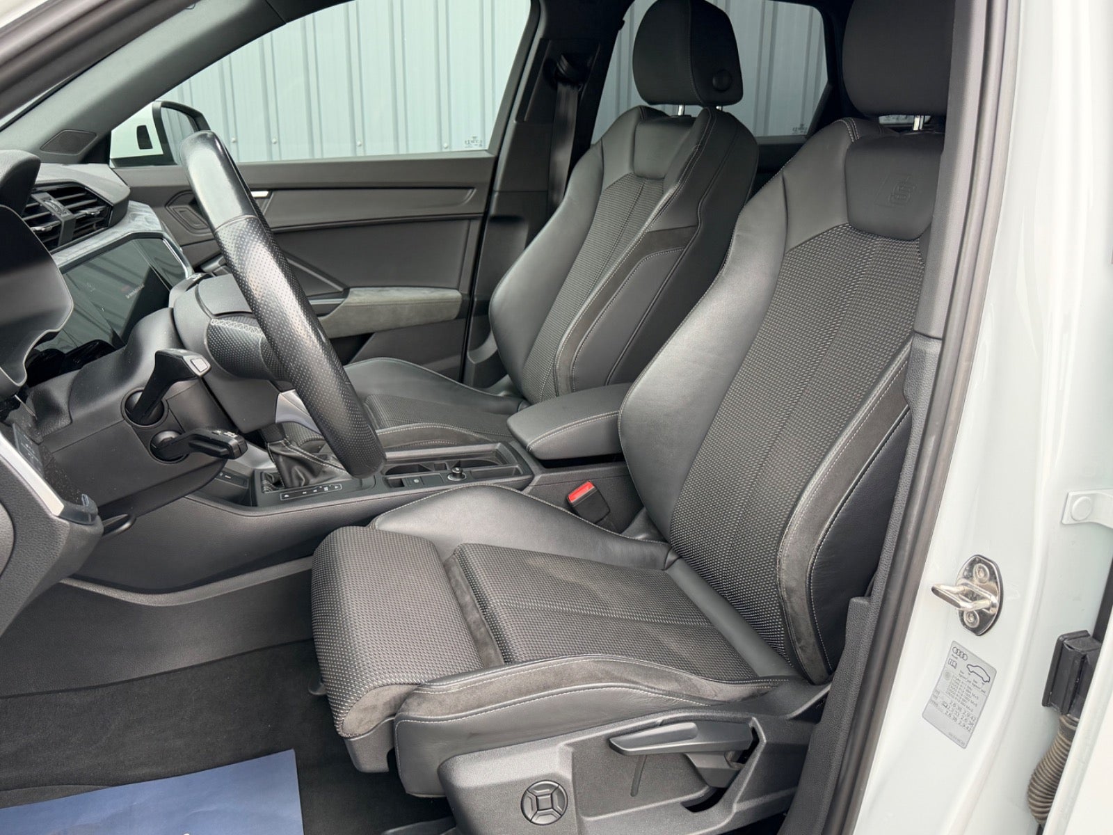 Audi Q3 45 TFSI e S Tronic, 245hp, 2021
