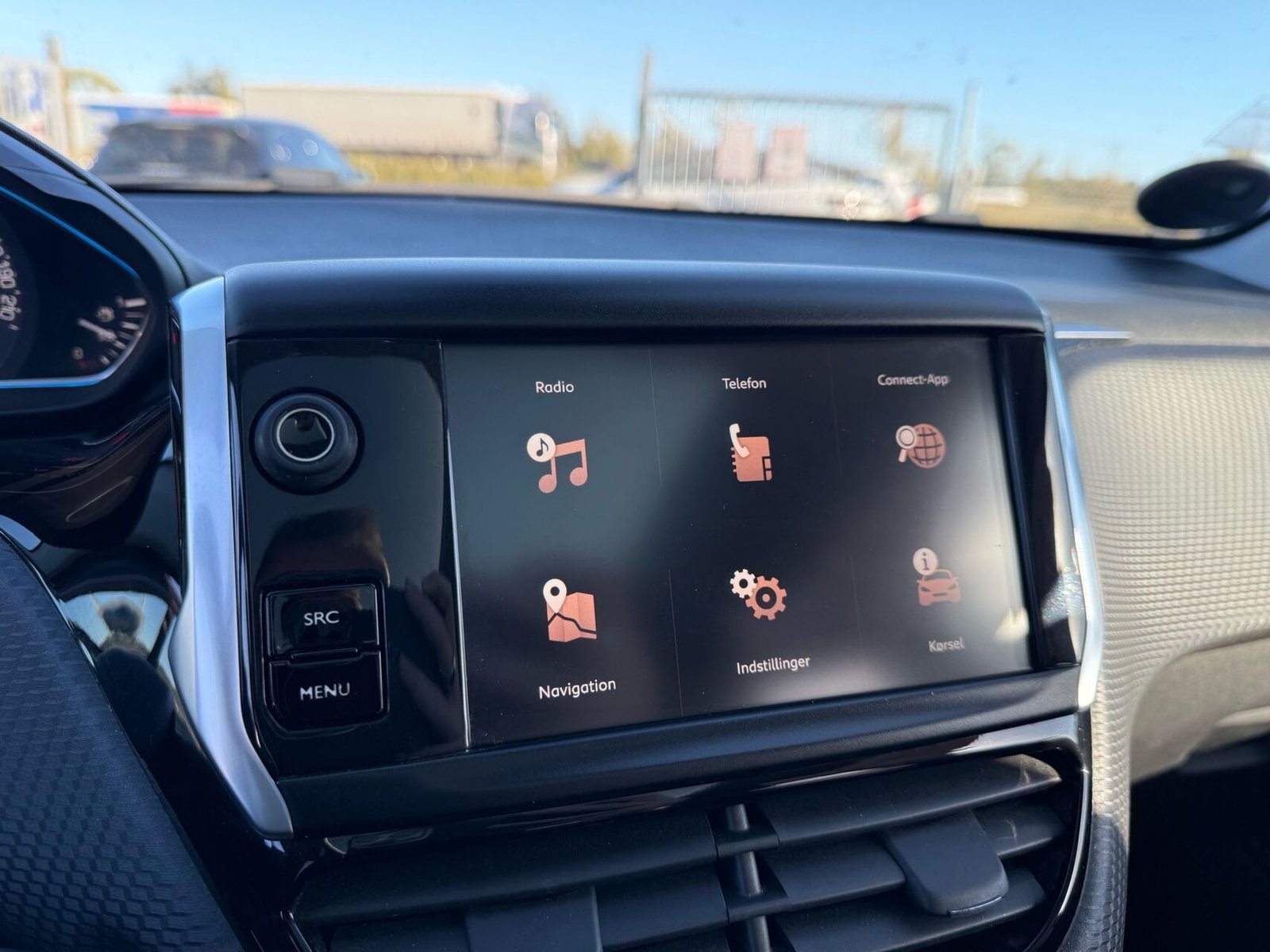 Peugeot 2008 1.2 PureTech 110 EAT, 6-trins, 110ps, 2018