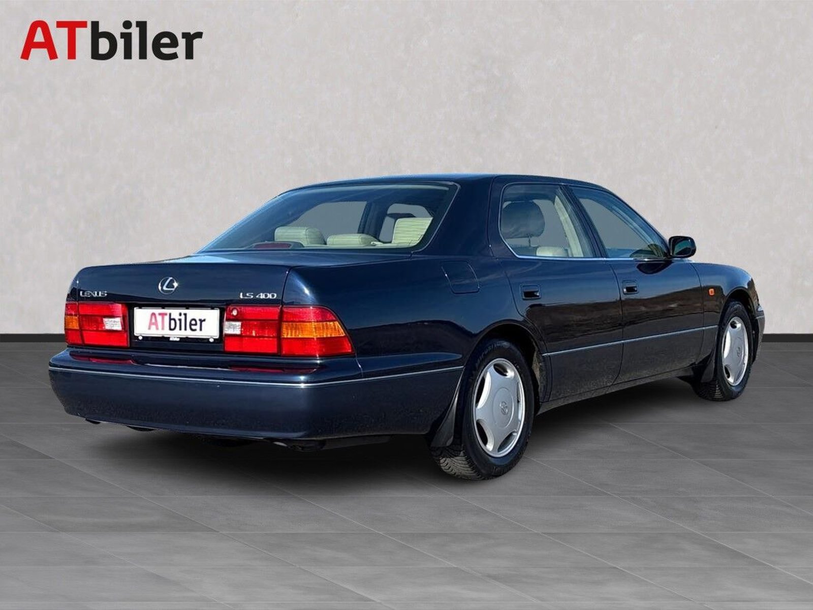 Lexus LS 400 4.0 V8 Automatic, 294hp, 1998