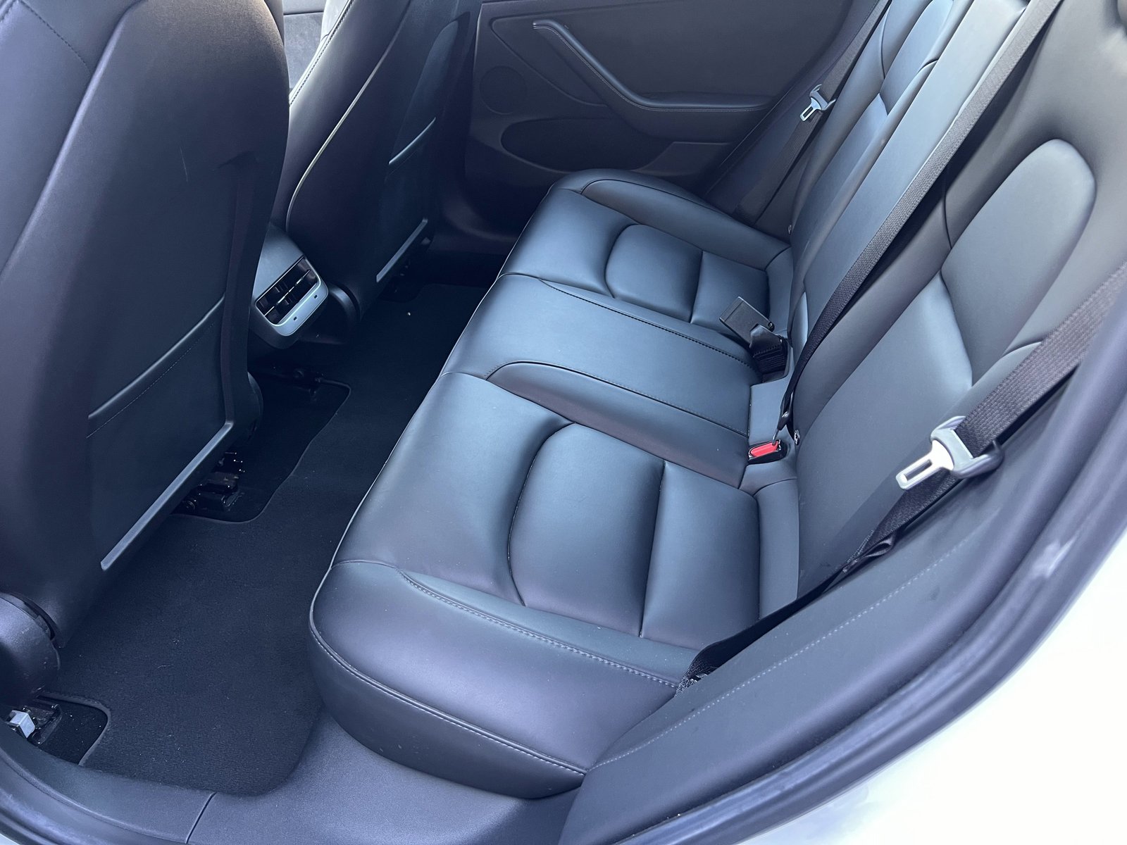 Tesla Model 3 Standard Range, 283hp, 2022