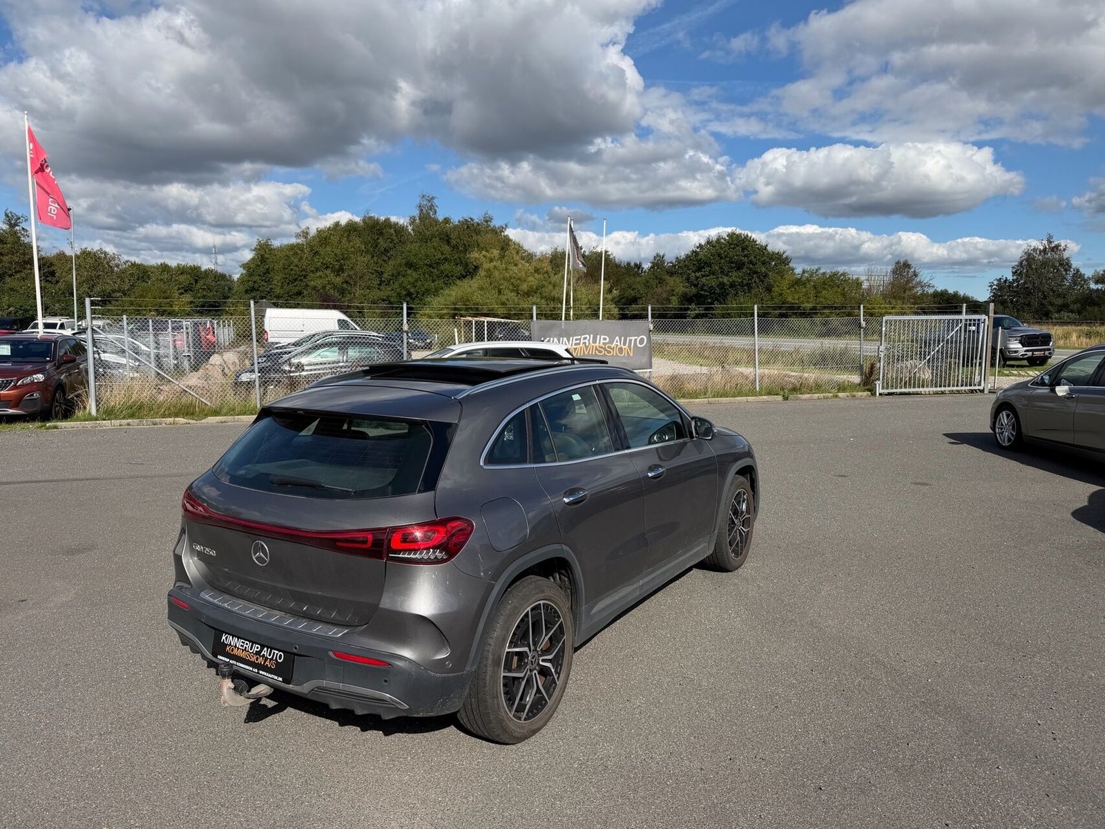 Mercedes-Benz EQA 250, 190hp, 2021
