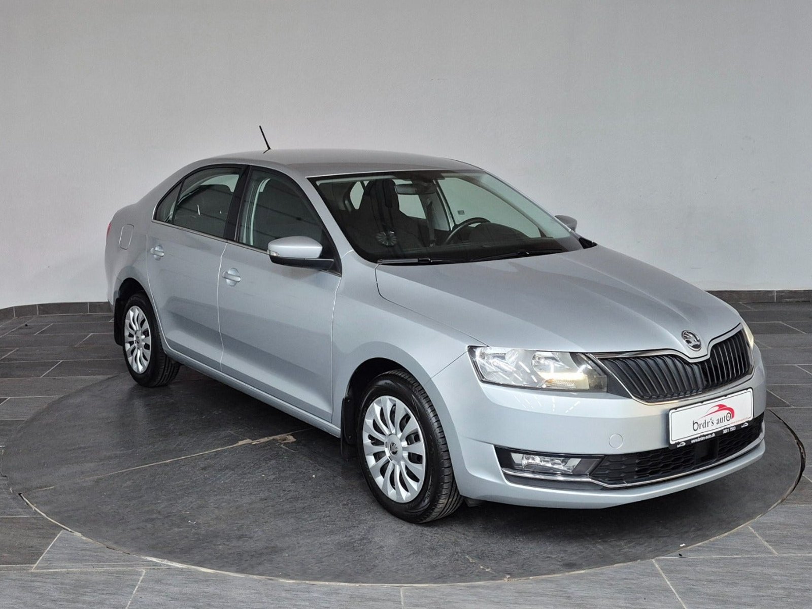 Škoda Rapid 1.0 TSI DSG sekvensiell, 7-trinn, 110hk, 2019