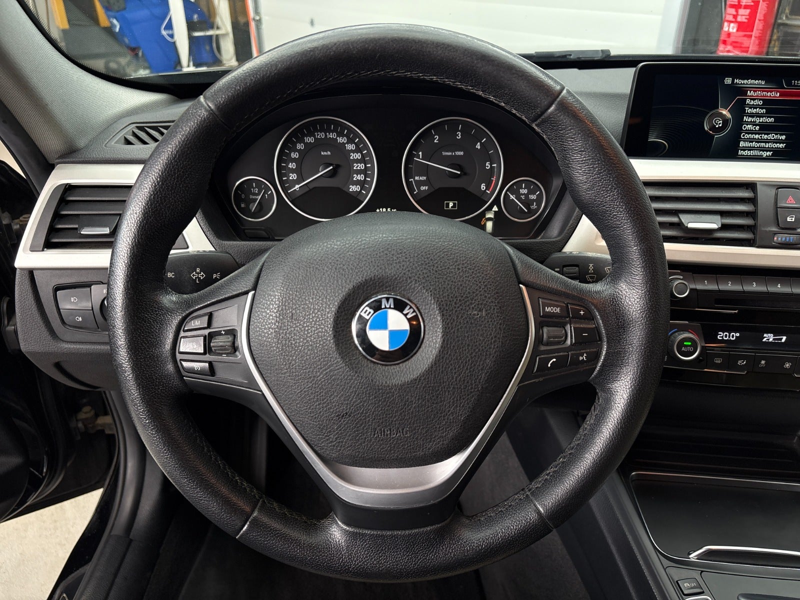 BMW 320d Touring Steptronic, 8-trins, 190ps, 2016