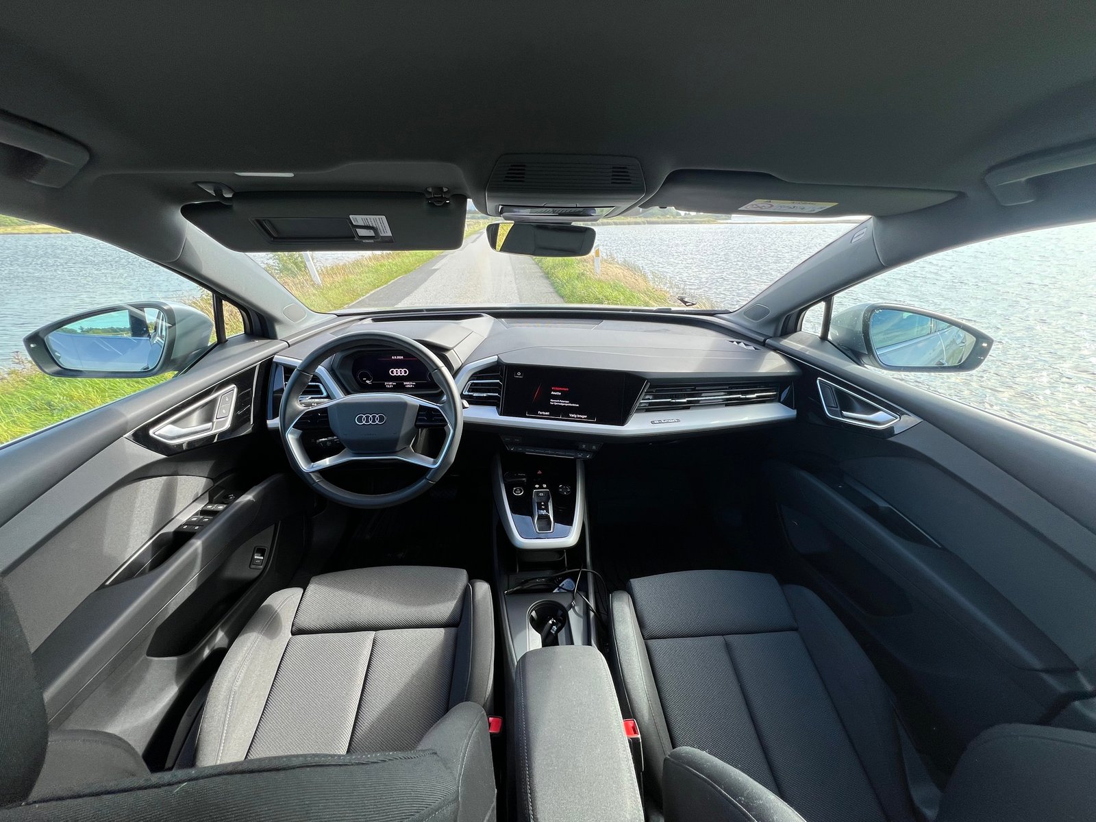 Audi Q4 45 e-tron, 286ps, 2025