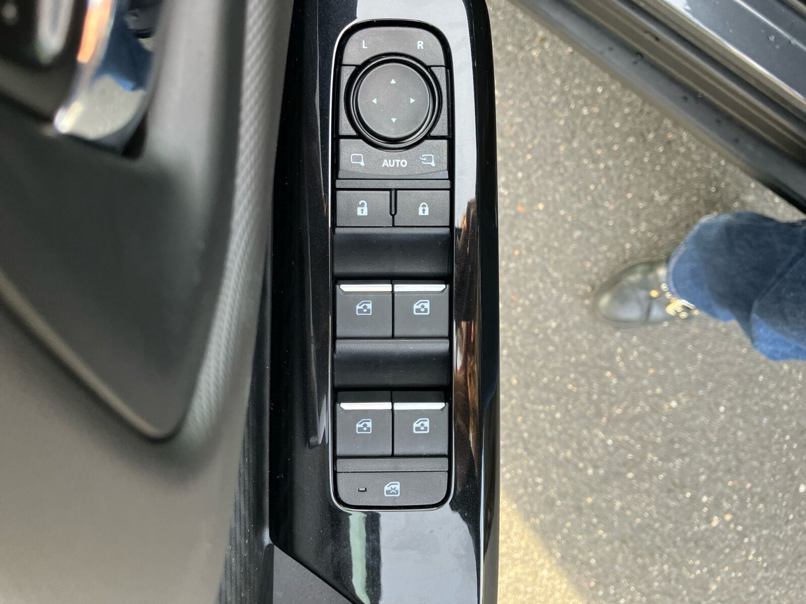 Suzuki e Vitara 61 kWh, 174ps, 2025