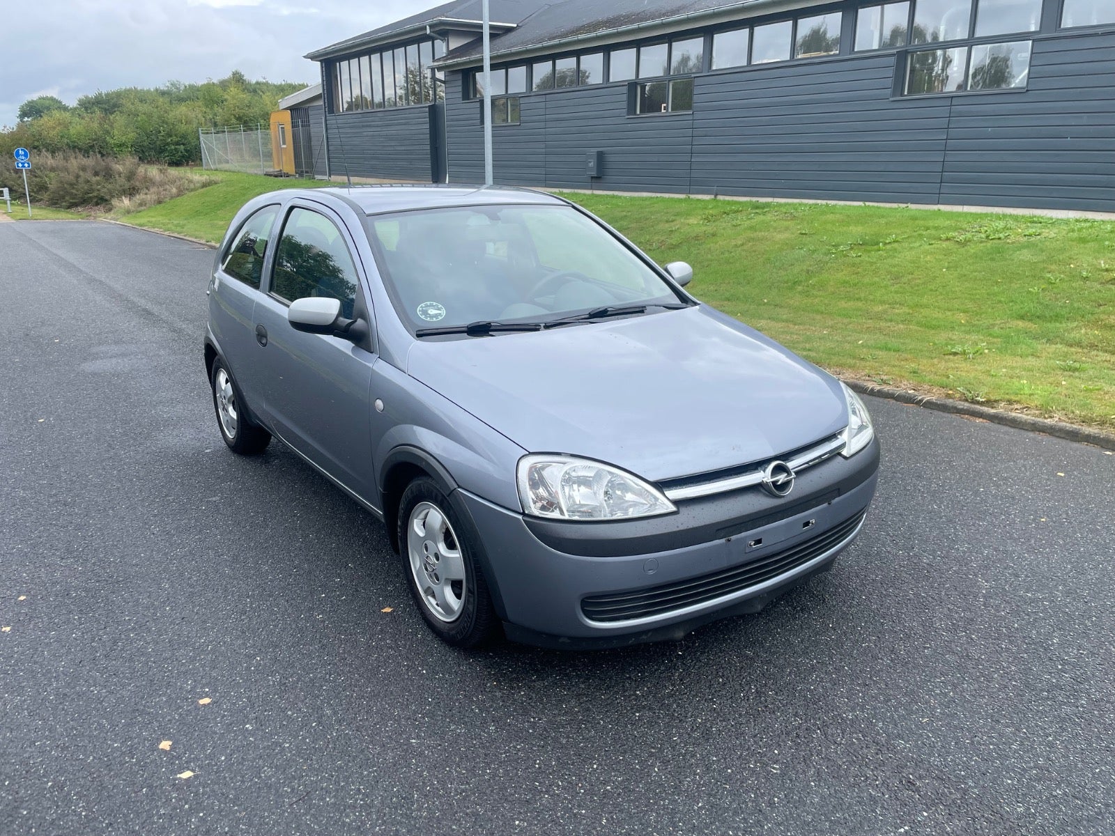 Opel Corsa 3-door 1.2 Manual, 5-trins, 75ps, 2003