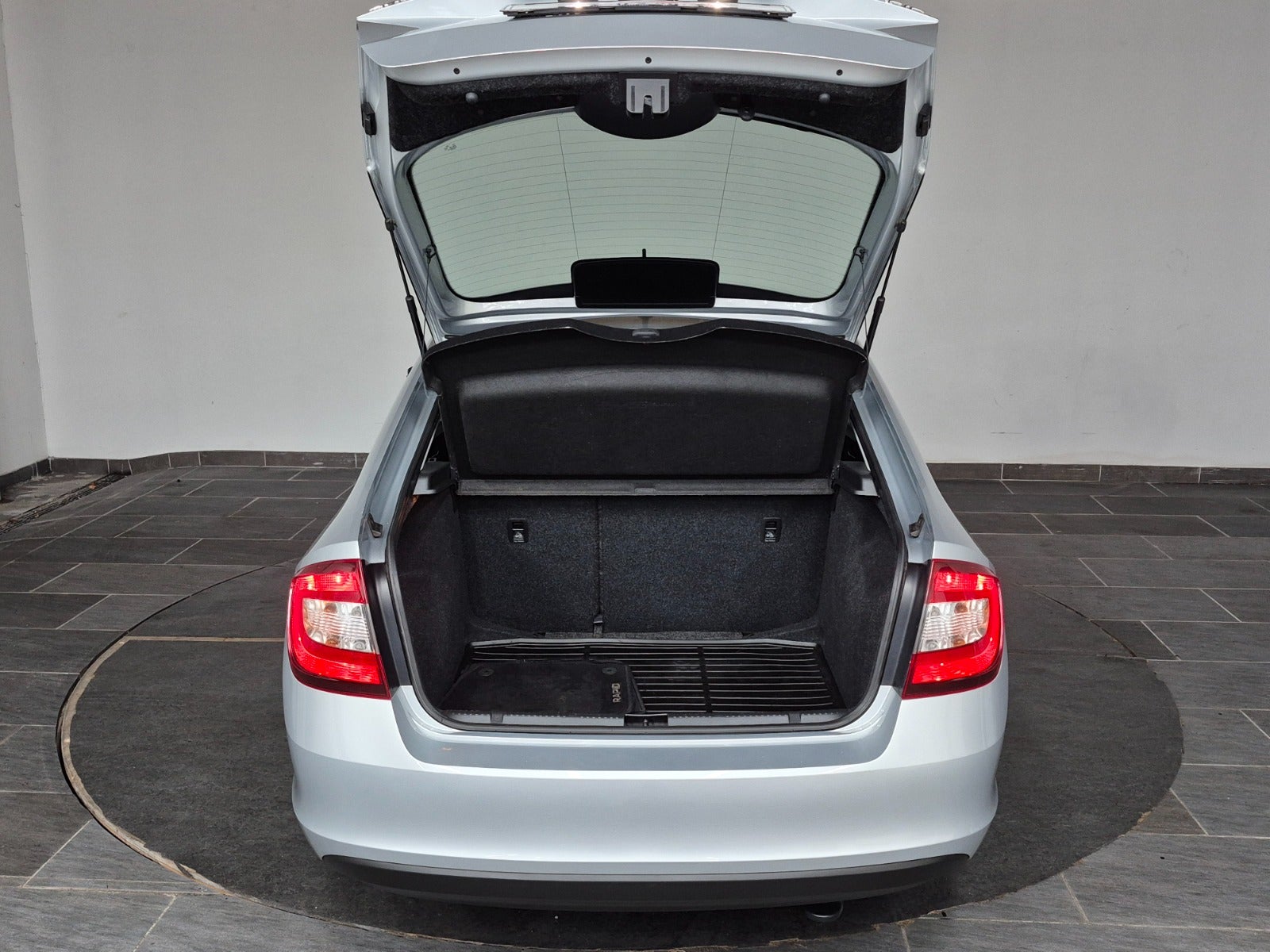 Škoda Rapid 1.0 TSI DSG sekvensiell, 7-trinn, 110hk, 2019