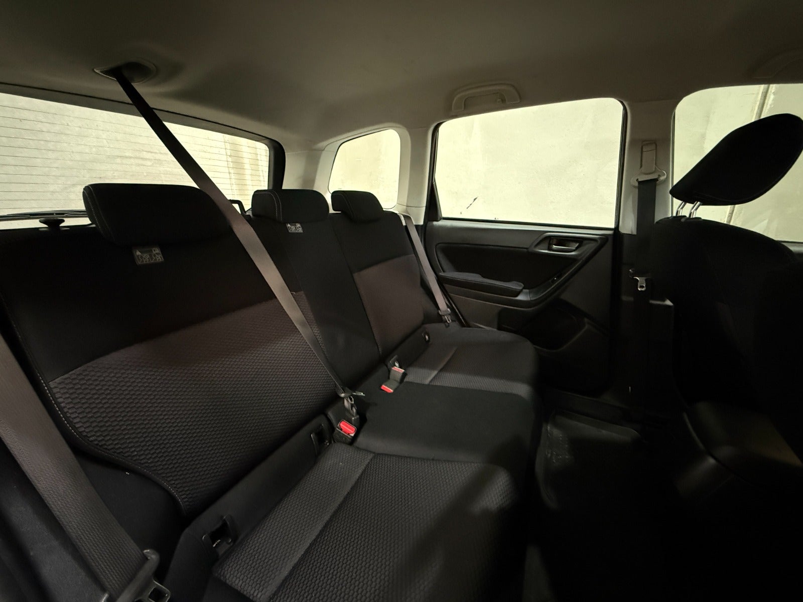 Subaru Forester 2.0 4WD Lineartronic, 150ps, 2013