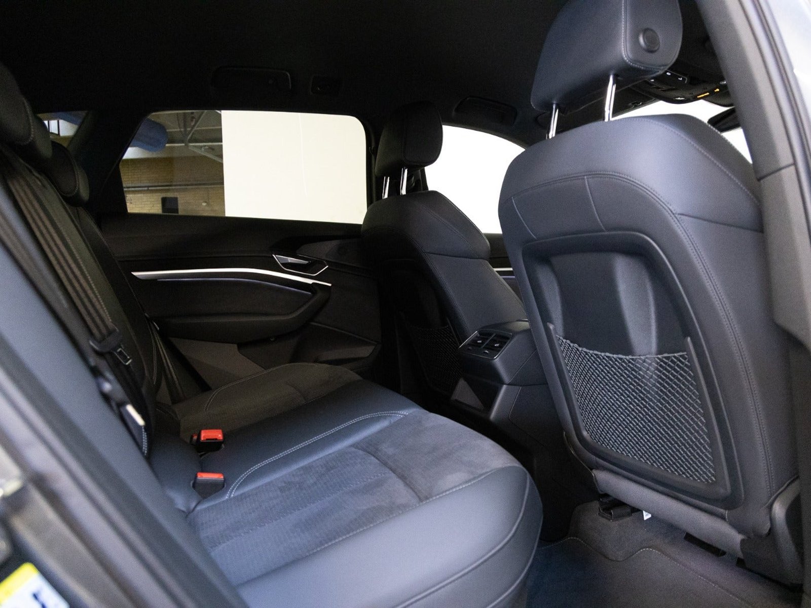 Audi e-tron 55 quattro, 408hk, 2022