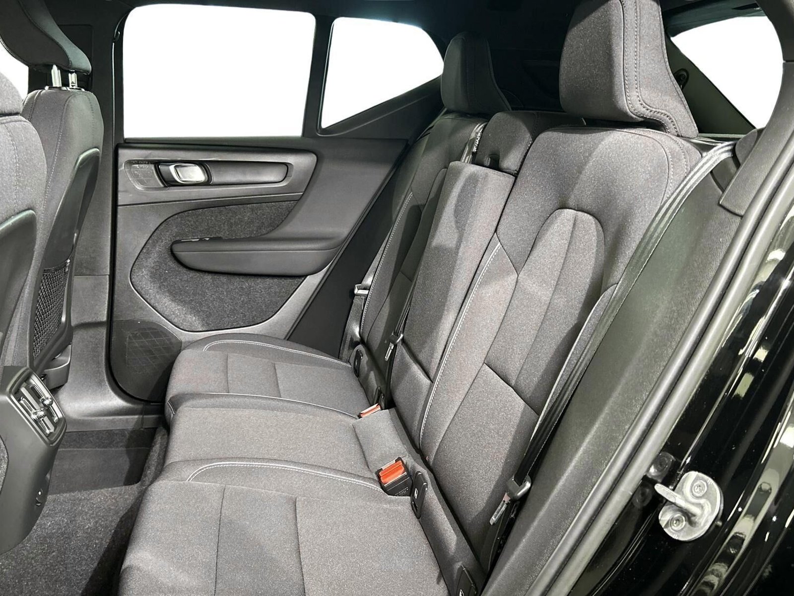 Volvo XC40 Recharge, 231ps, 2023