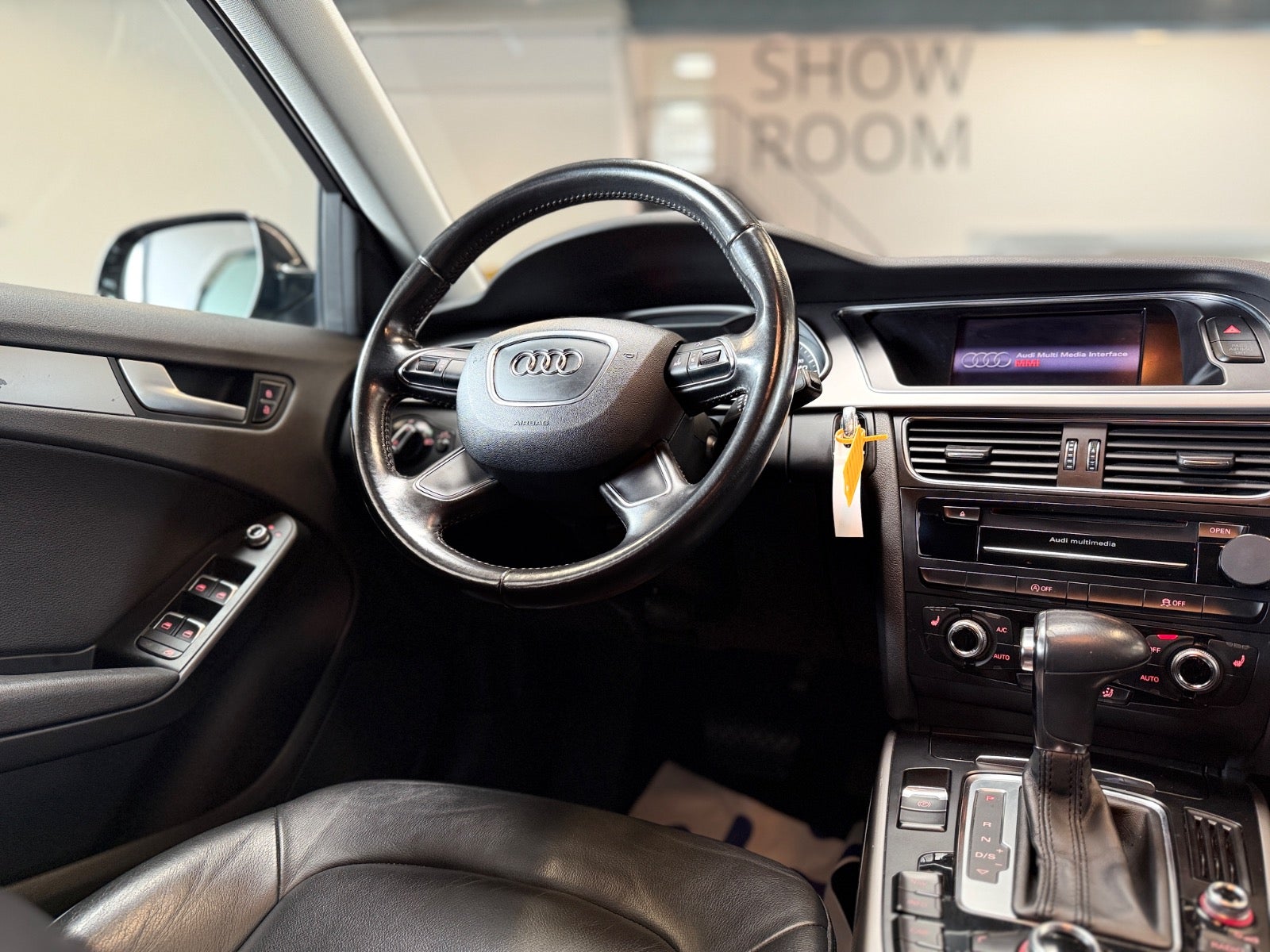 Audi A4 Avant 3.0 TDI V6 DPF Multitronic, 204hp, 2013