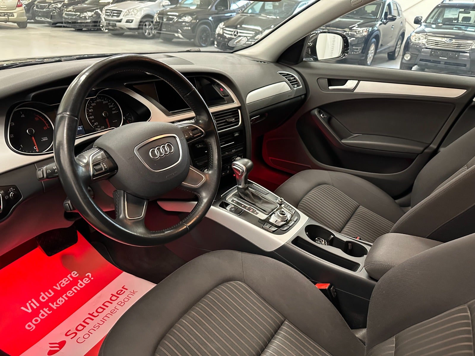 Audi A4 Avant 2.0 TDI DPF Multitronic, 177ps, 2013
