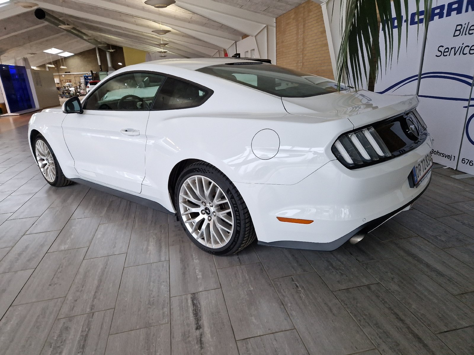 Ford Mustang Manual, 317hp, 2016