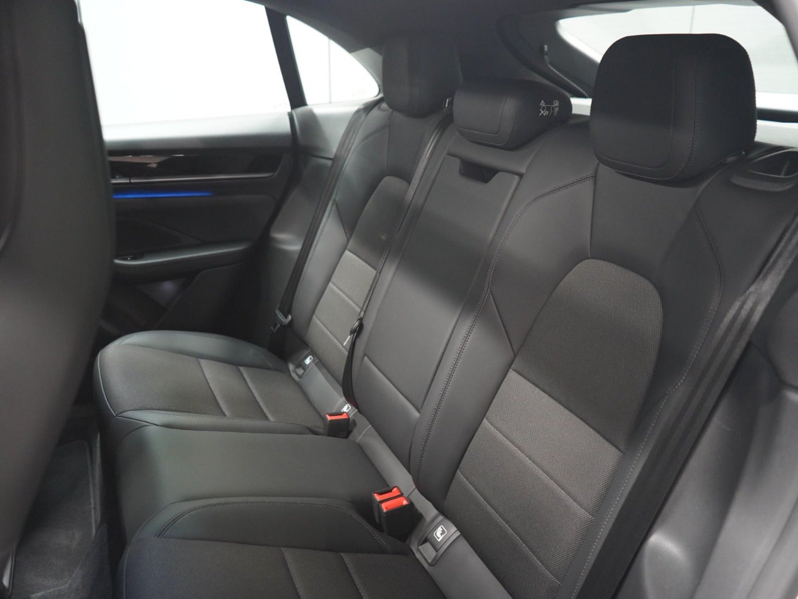 Porsche Macan, 340ps, 2025