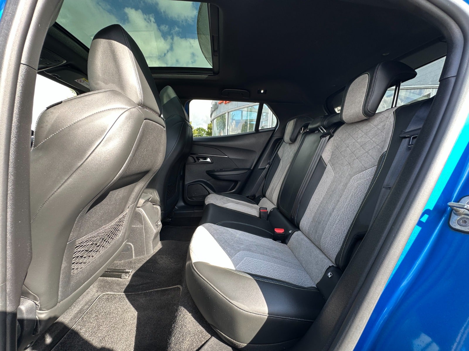 Peugeot e-2008, 136ps, 2020