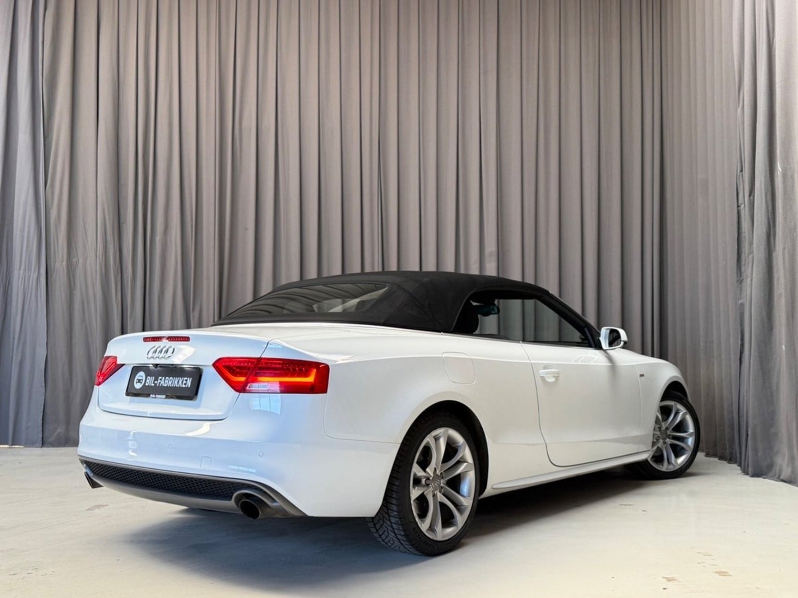 Audi A5 Cabriolet 1.8 TFSI  Manual, 6-trins, 170ps, 2014