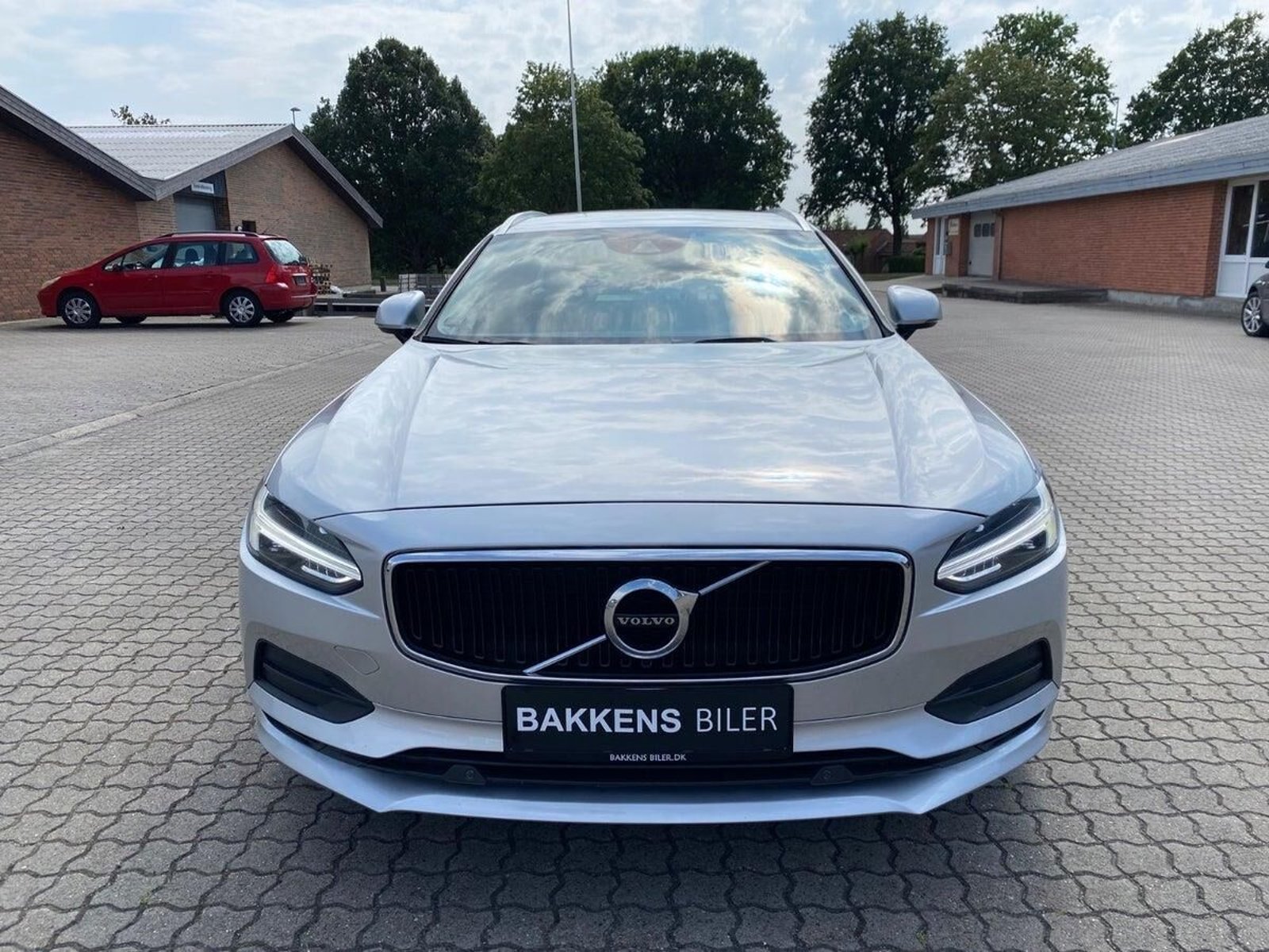 Volvo V90 2,0 D4 Momentum 190HK Stc 8g Aut.