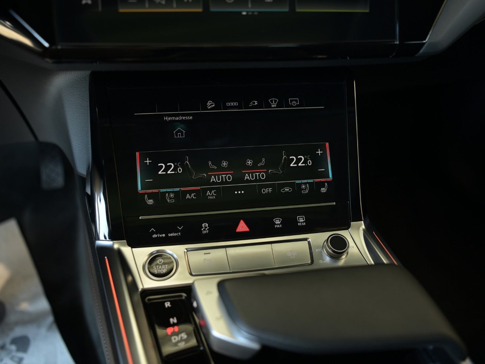 Audi e-tron 55 quattro, 408ps, 2023