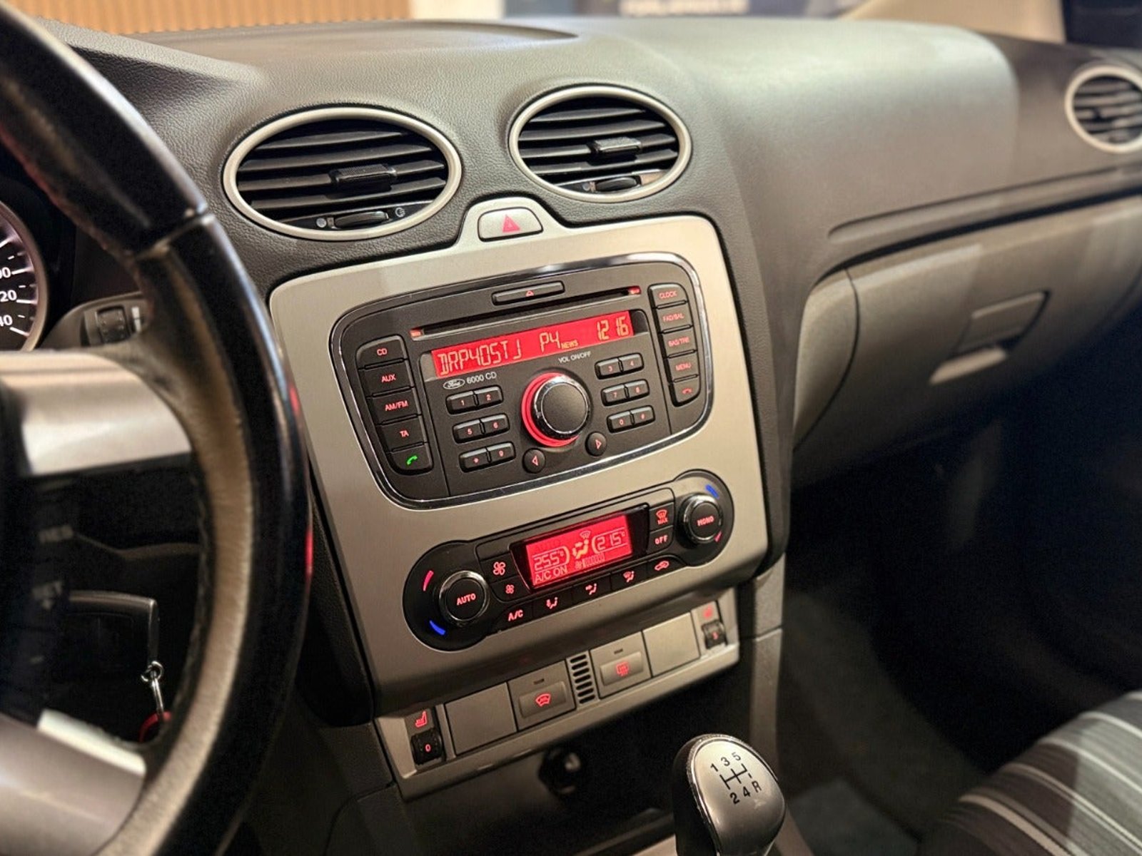 Ford Focus Combi 1.6 Manual, 5-trins, 100ps, 2010