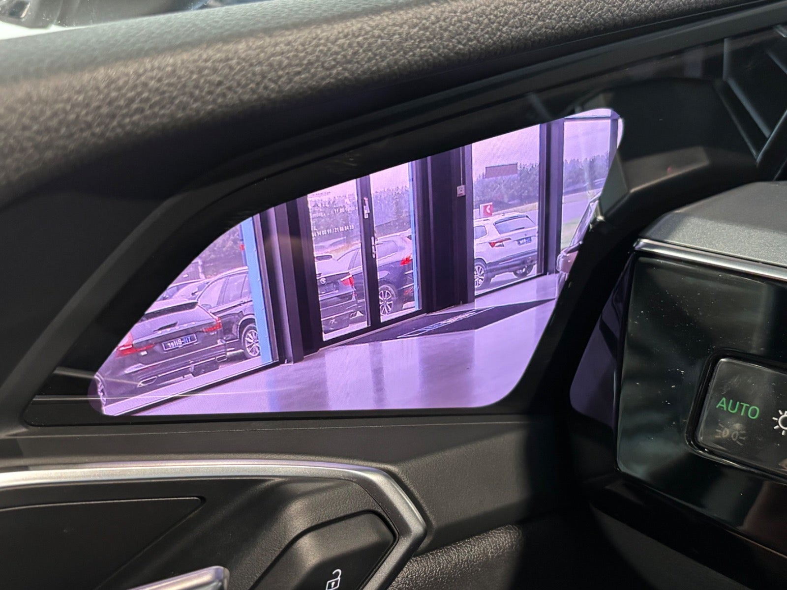 Audi e-tron 55 quattro, 408ps, 2020