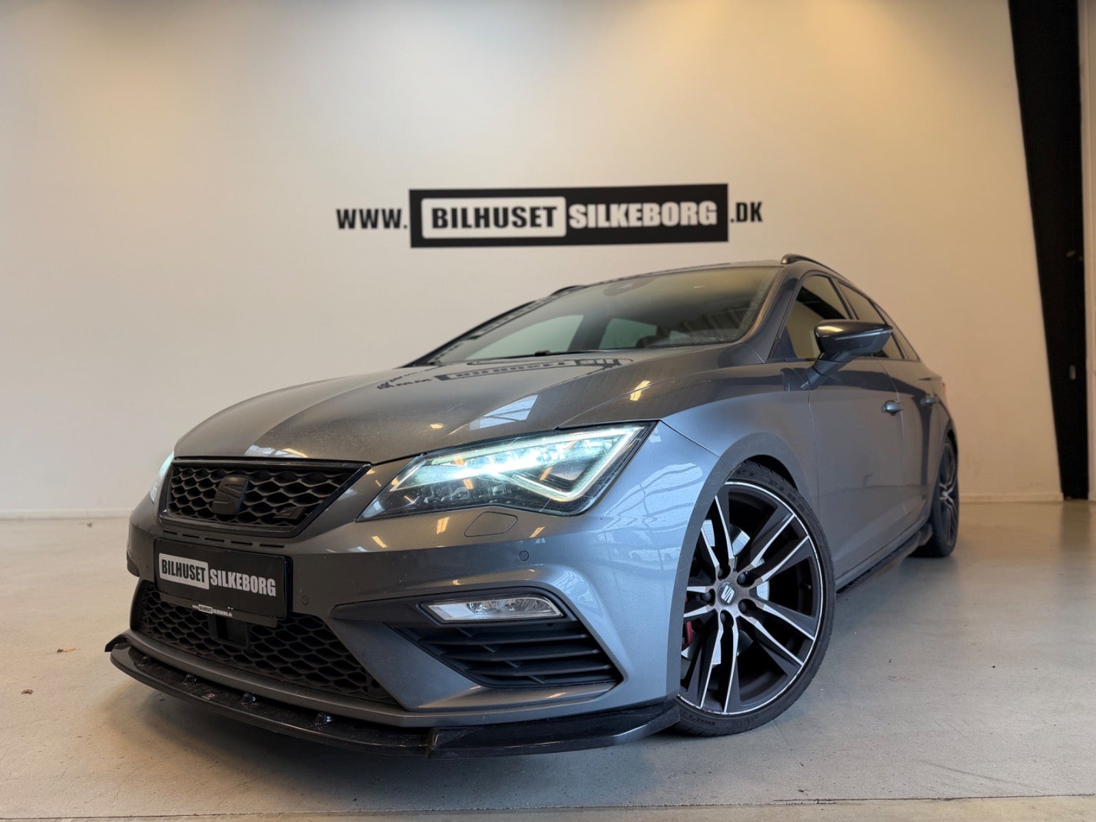 SEAT León Cupra ST 2.0 TSI 4Drive DSG Sequential, 6-trins, 300ps, 2017