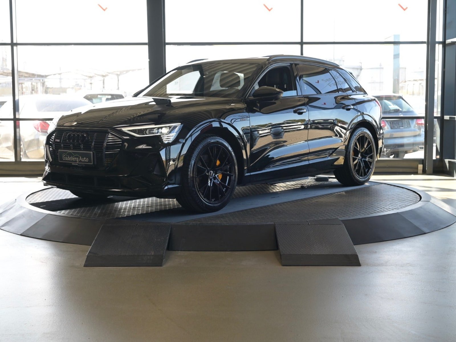 Audi e-tron 55 quattro, 408ps, 2023